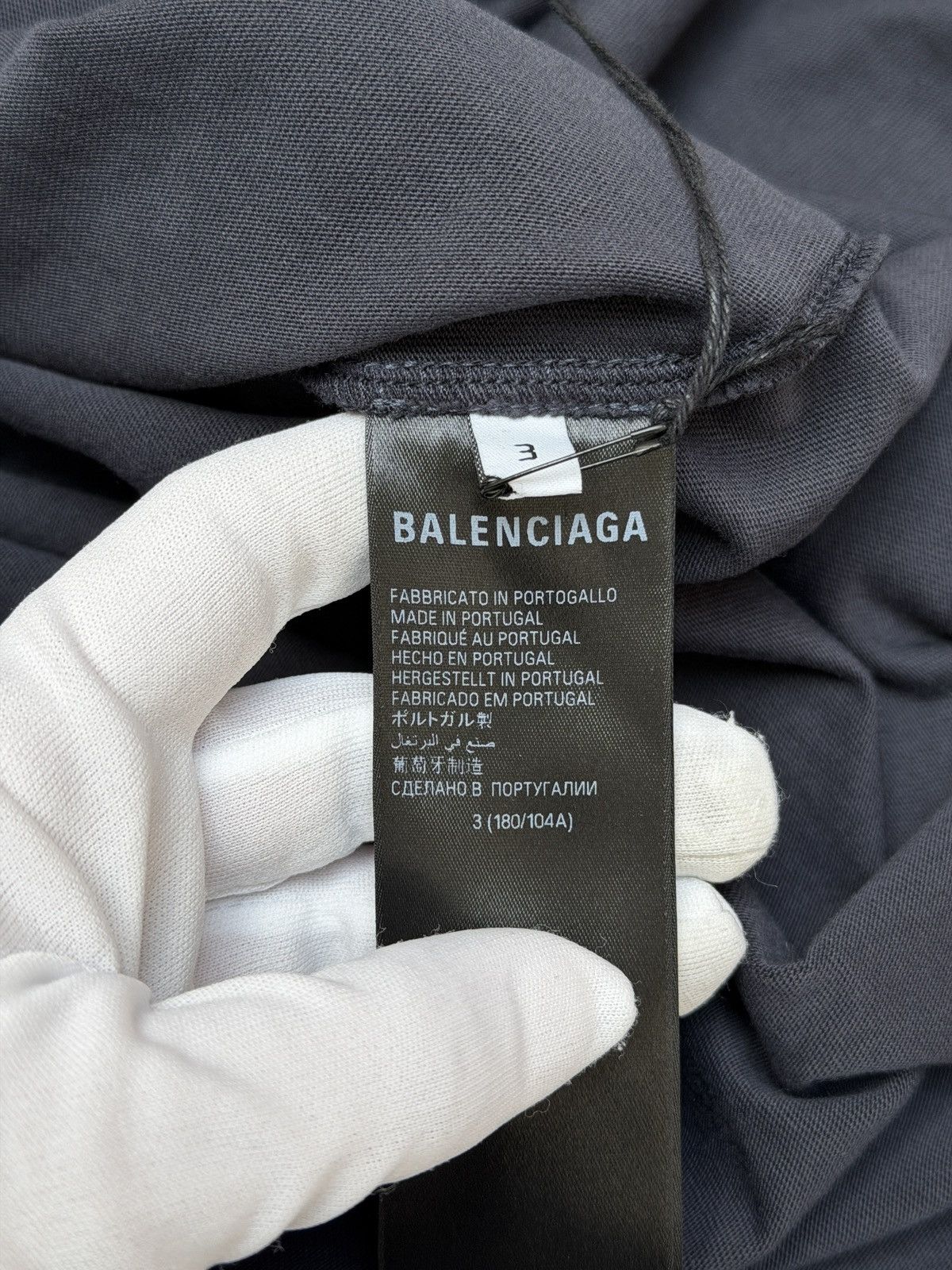 Balenciaga Balenciaga Be Kind Destroyed Patched Logo L/S Tee Shirt Size US XL / EU 56 / 4 - 8 Thumbnail