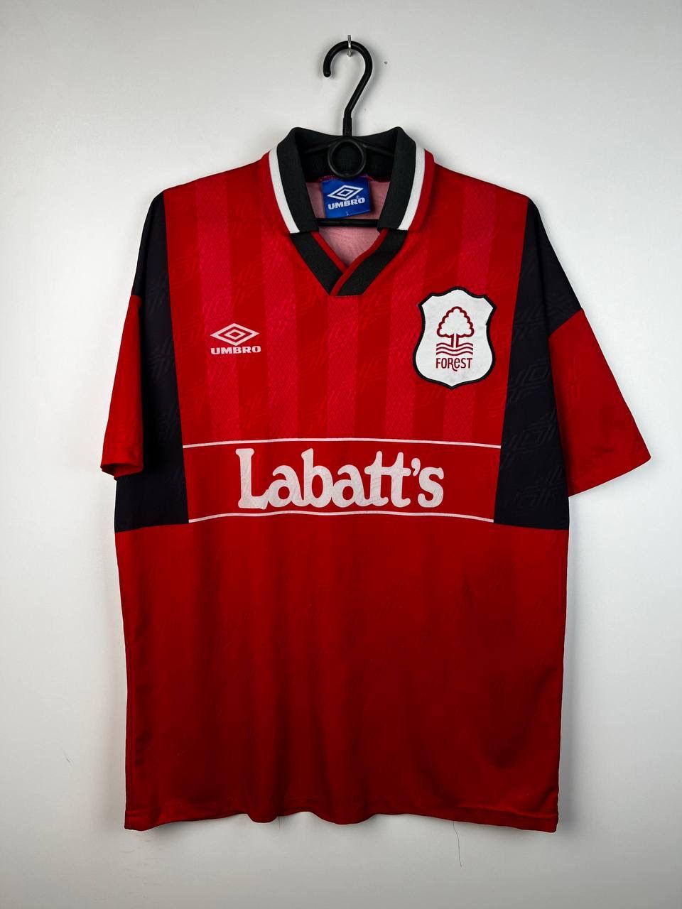 image of Nottingham Forest Umbro 94/95 Vintage Football Jersey Size L in Red, Men's