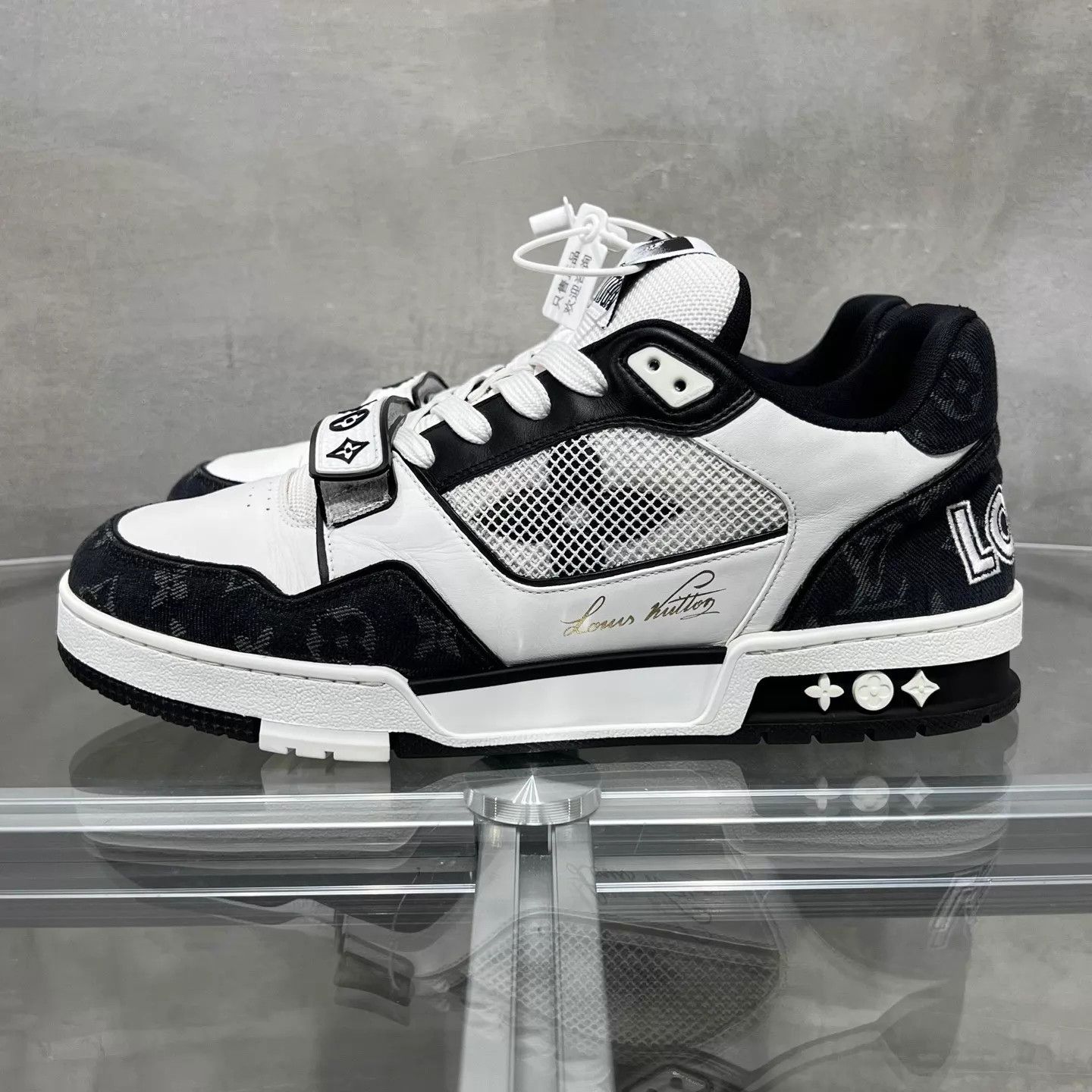 Louis Vuitton LV Trainer BW Velcro UK8/42 YH26201 Size US 9 / EU 42 - 3 Thumbnail