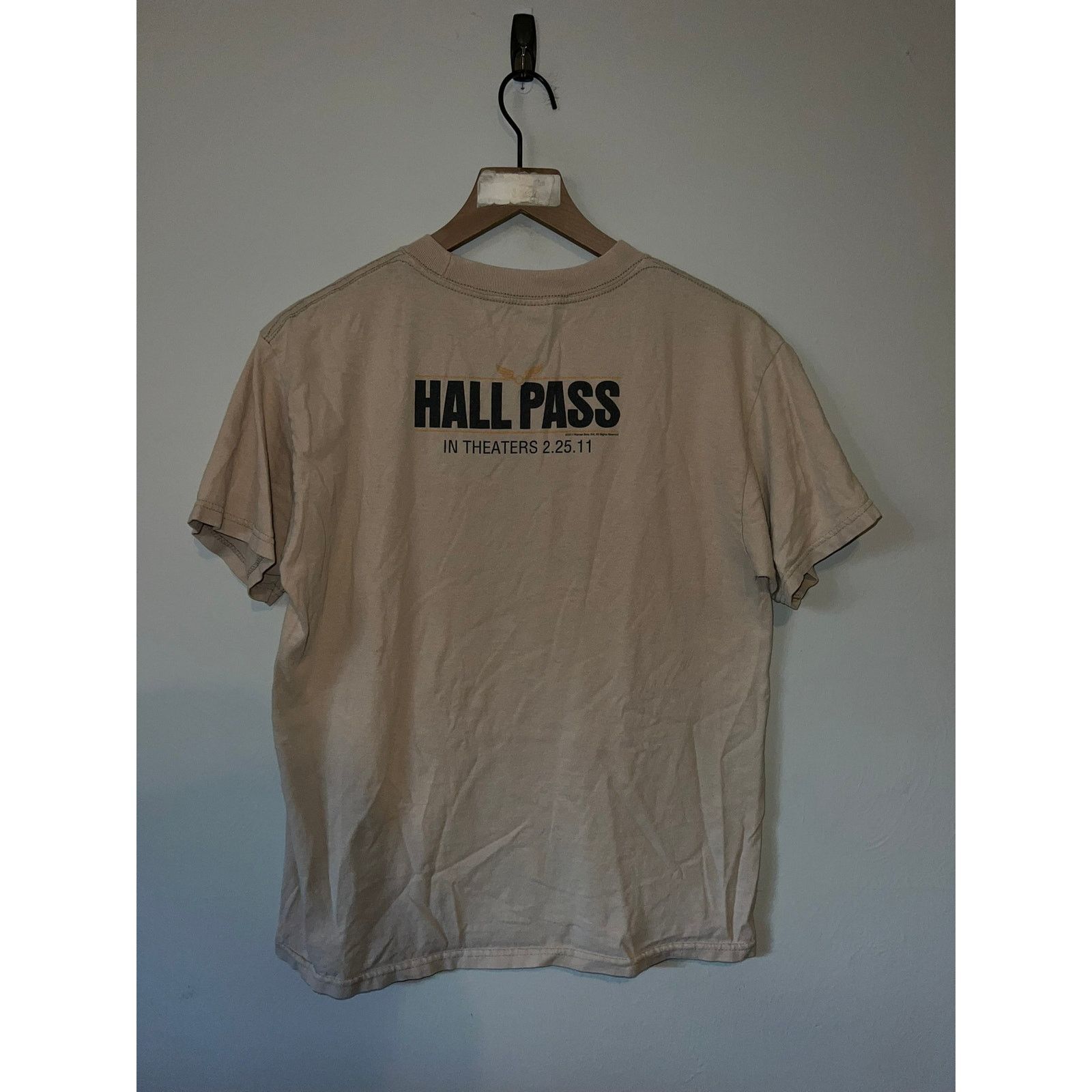 Alstyle Hall Pass Movie Shirt Warner Bros Promo Brown Tee 2011 M Size US M / EU 48-50 / 2 - 5 Thumbnail