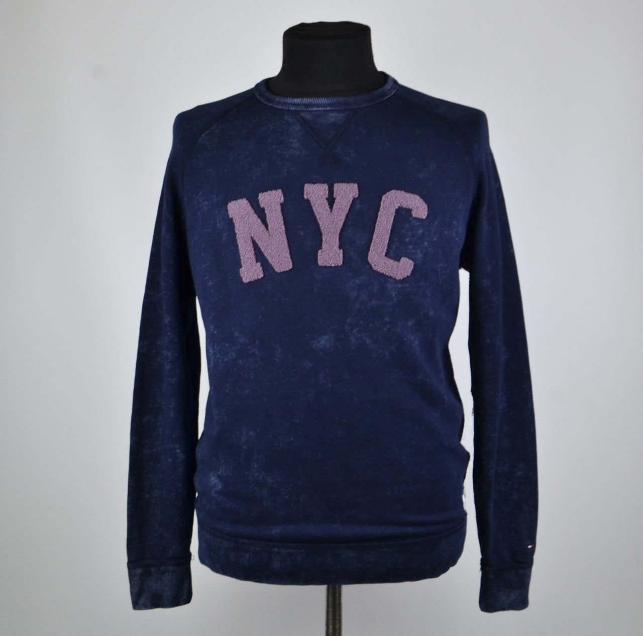 Tommy Hilfiger × Vintage Hilfiger Denim Sweatshirt Crewneck Logo Size M Size US M / EU 48-50 / 2 - 1 Thumbnail