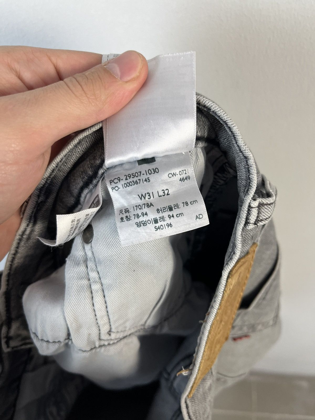 Levi's × Levi's Vintage Clothing Vintage Levi's 502 Loose Straight Denim Y2K Jeans Size US 31 - 11 Thumbnail