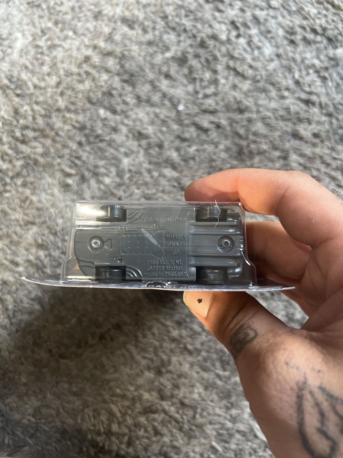 Bugatti 2024 Mattel Matchbox European Streets 2018 Bugatti Divo Size ONE SIZE - 3 Thumbnail