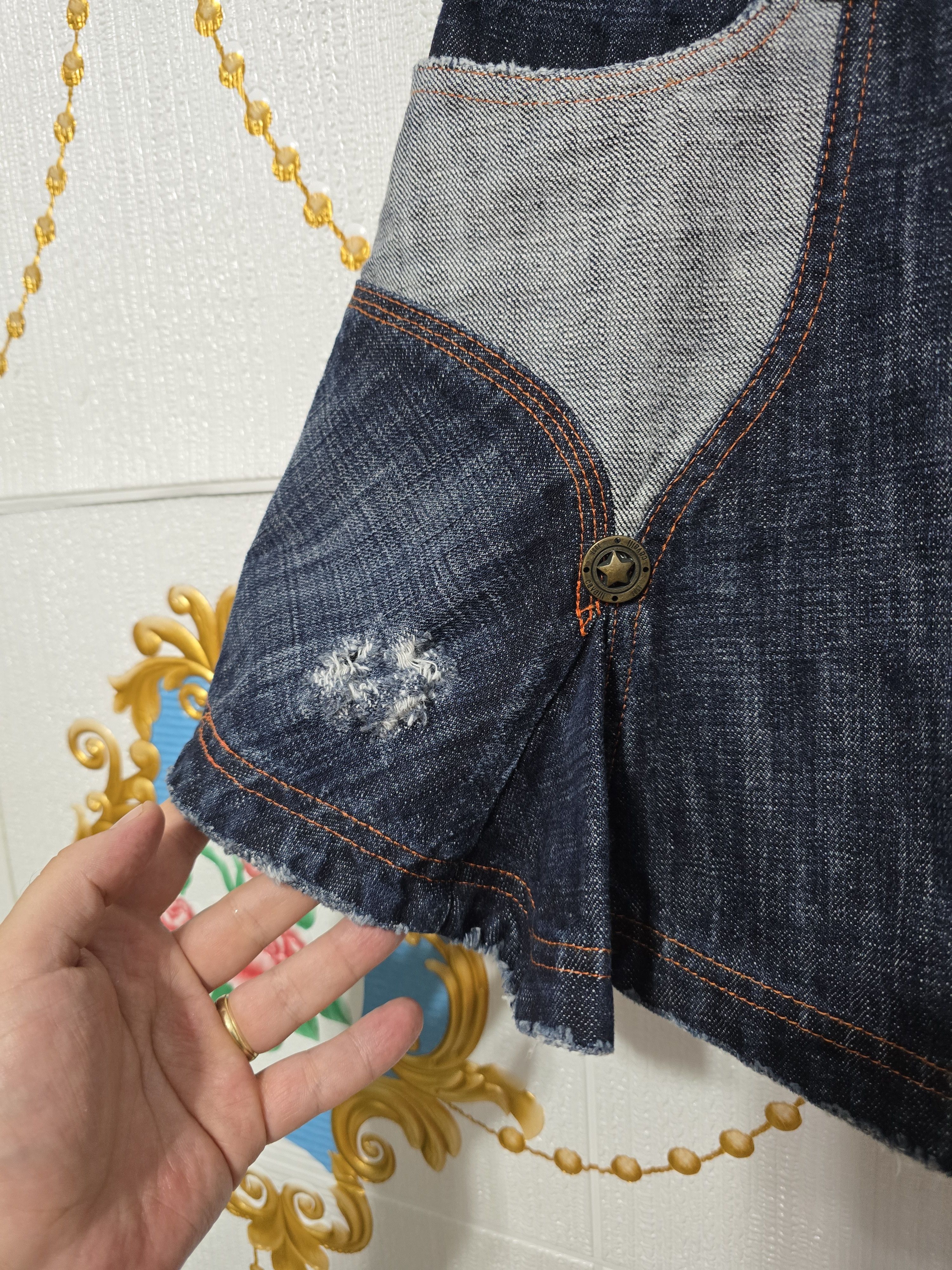 Just Cavalli JUST CAVALLI mini skirt Women VINTAGE very rare. Like new Size 28" / US 6 / IT 42 - 4 Thumbnail