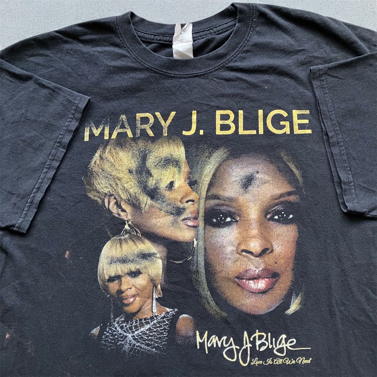 Gildan Mary J. Blige Love is all we need Tour w Nas Rap Tee 2019 Size US L / EU 52-54 / 3 - 6 Thumbnail