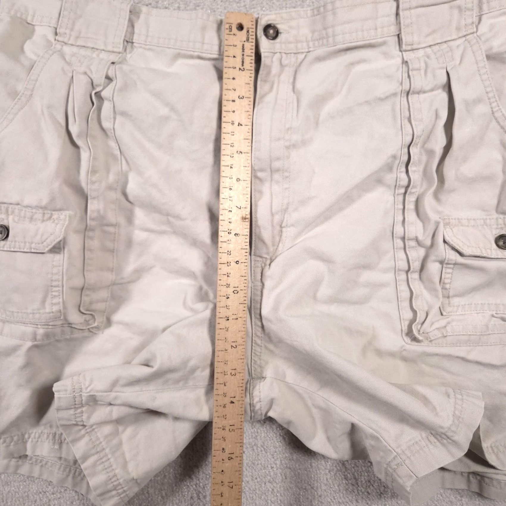 Vintage Cargo Shorts Mens 46 Beige Multi Pocket Casual Outdoor Utility Relaxed Fit Comfort Pants Size US 38 / EU 54 - 4 Thumbnail