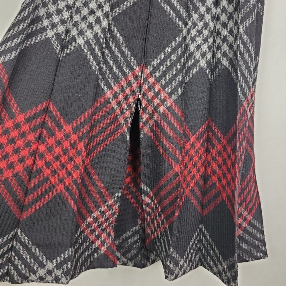 Vintage Gorgeous Vintage Plaid Wool Skirt By Tanall Switzerland S Size 27" / US 4 / IT 40 - 3 Thumbnail