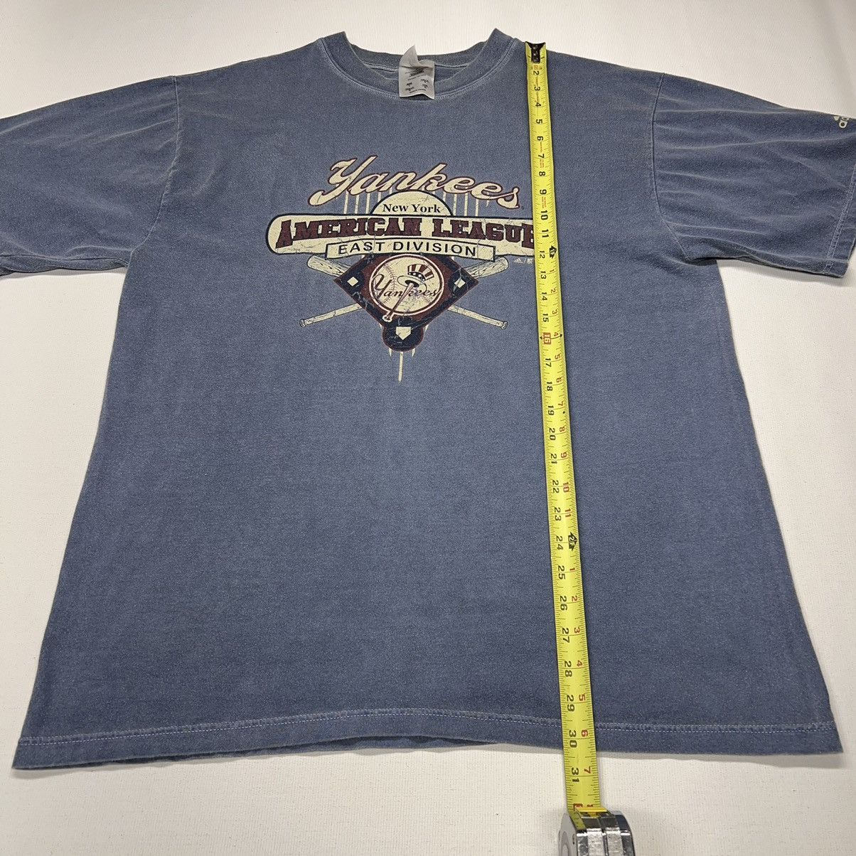 Adidas × New York Yankees × Vintage Adidas New York Yankees Tee Shirt Graphic Faded Baseball Y2K Size US L / EU 52-54 / 3 - 17 Thumbnail