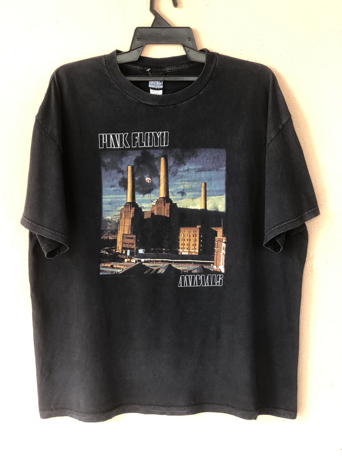 Band Tees Vintage 00s Pink Floyd ANIMAL Band Tee Size US XL / EU 56 / 4 - 1 Thumbnail
