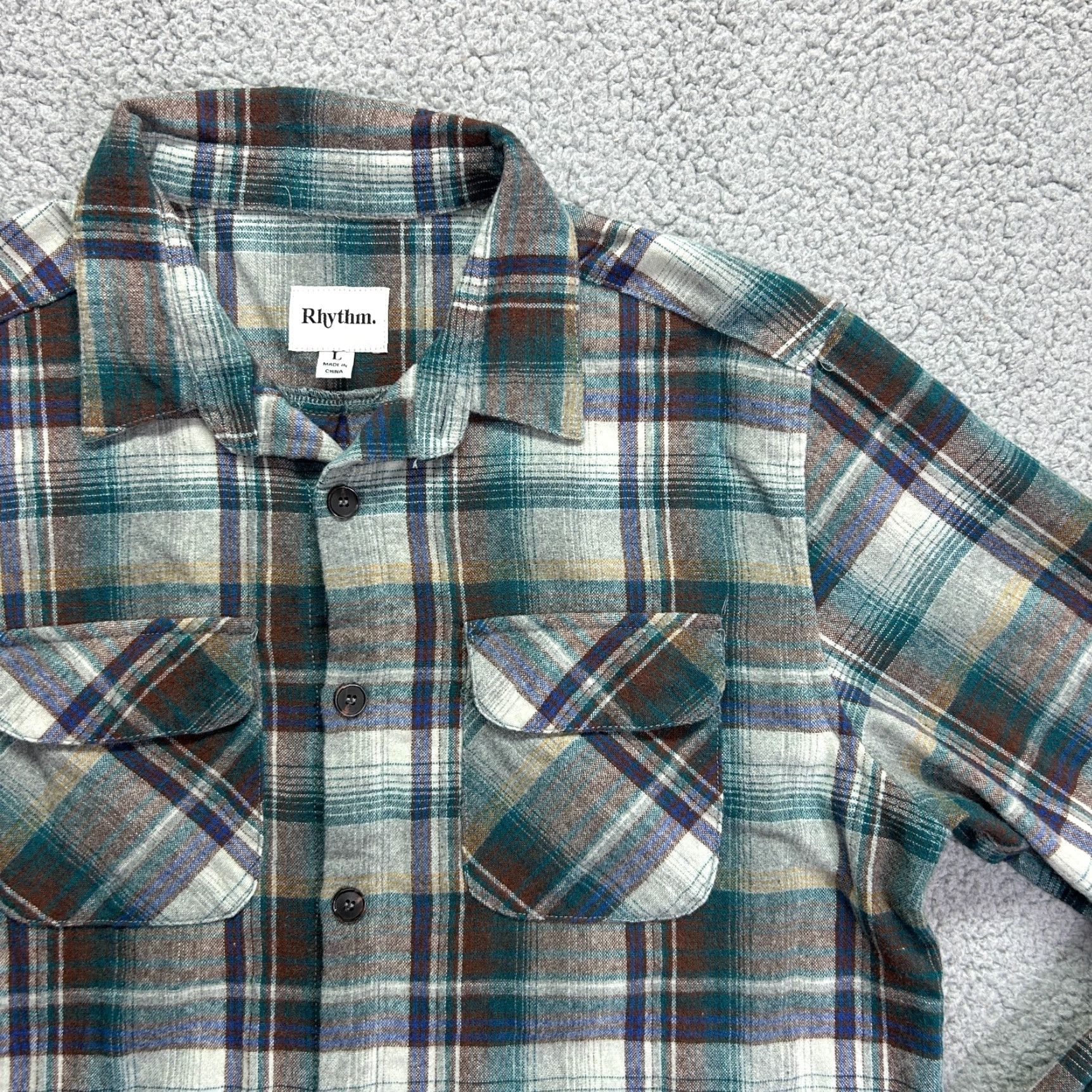 Rhythm Rhythm Shirt Men L Multicolor Plaid Button-Down Collared Flannel 100% Polyester Chest 44.5 in Classic Fit Button Up Pockets Outdoor Casual Mens Size US L / EU 52-54 / 3 - 3 Thumbnail