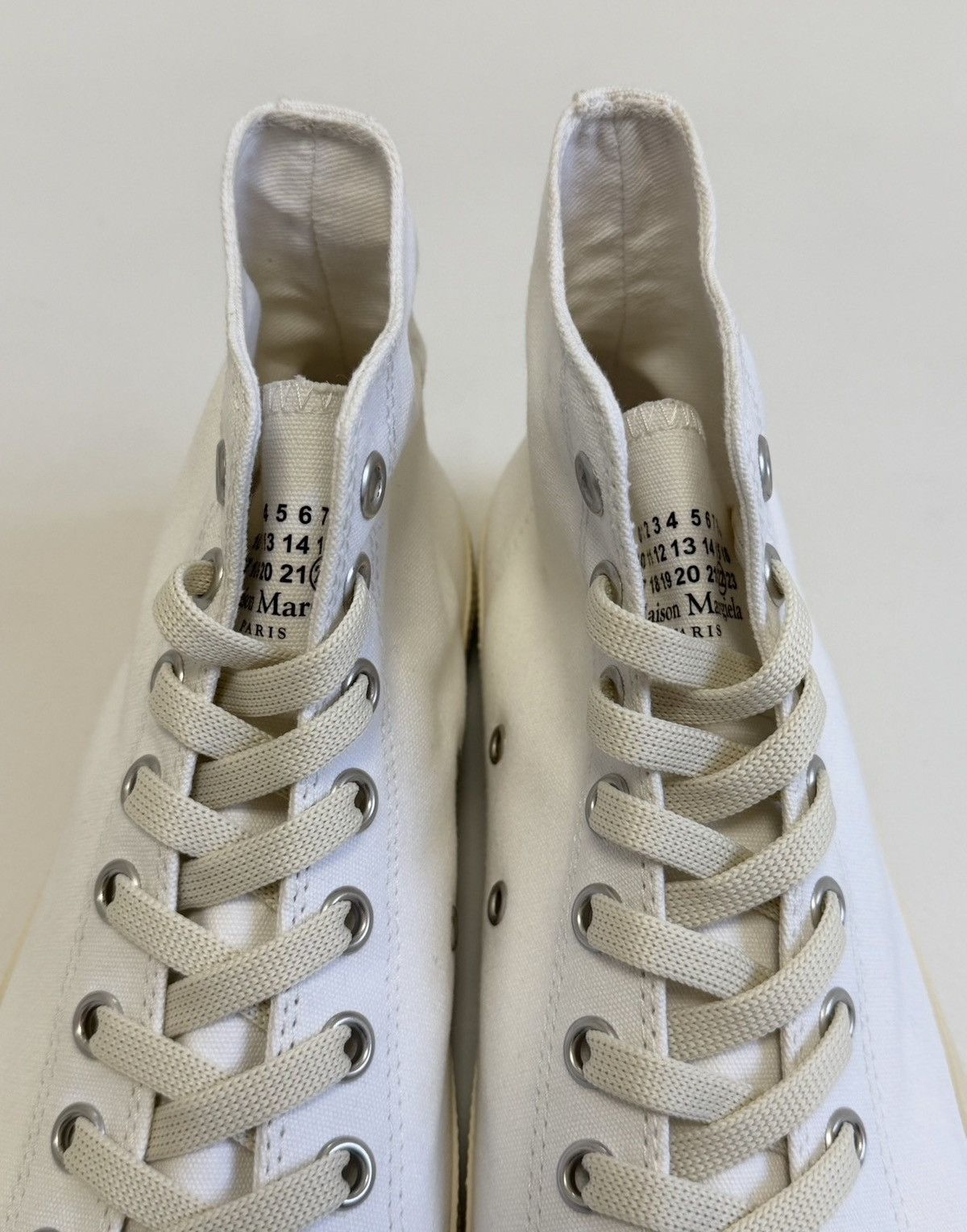 Maison Margiela White Canvas High Top Tabi Sneakers Size US 9 / EU 42 - 9 Thumbnail