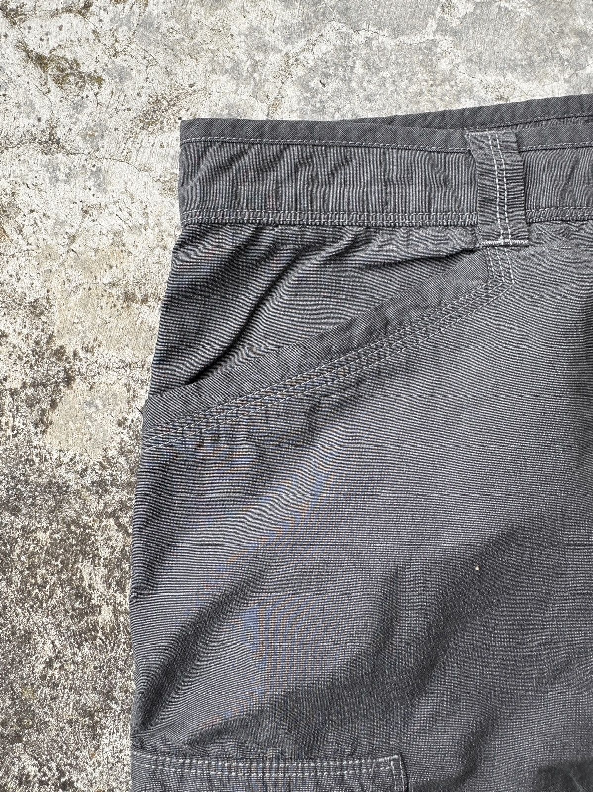 The North Face Charcoal TNF Convertible Outdoor Cargo Gorp pant Size US 36 / EU 52 - 7 Thumbnail