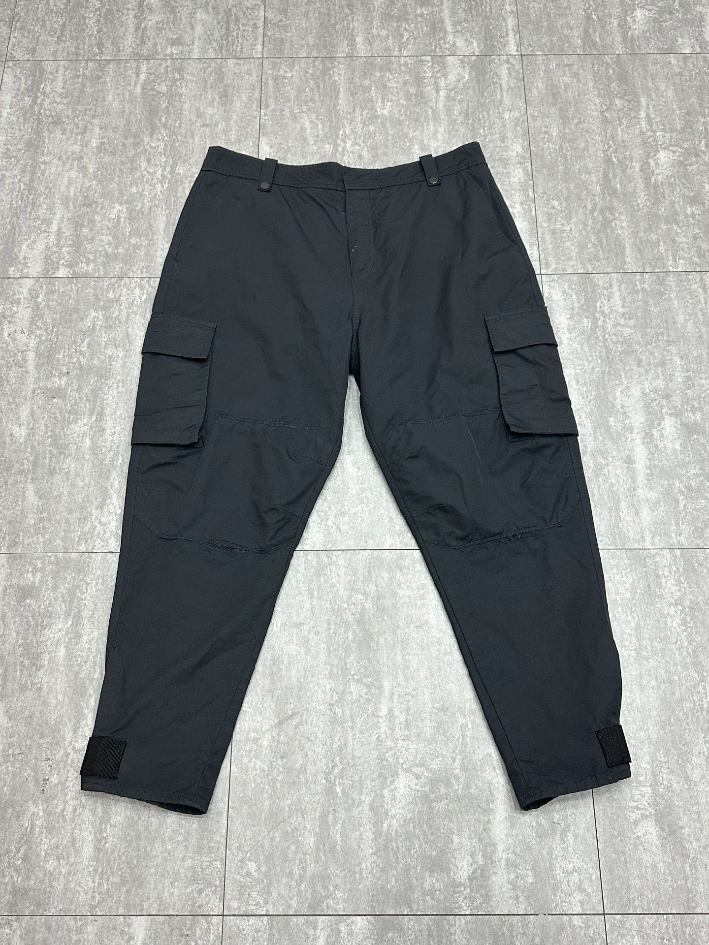 Dior Dior Cargo Black Casual Pants 32 Men Size US 32 / EU 48 - 1 Thumbnail