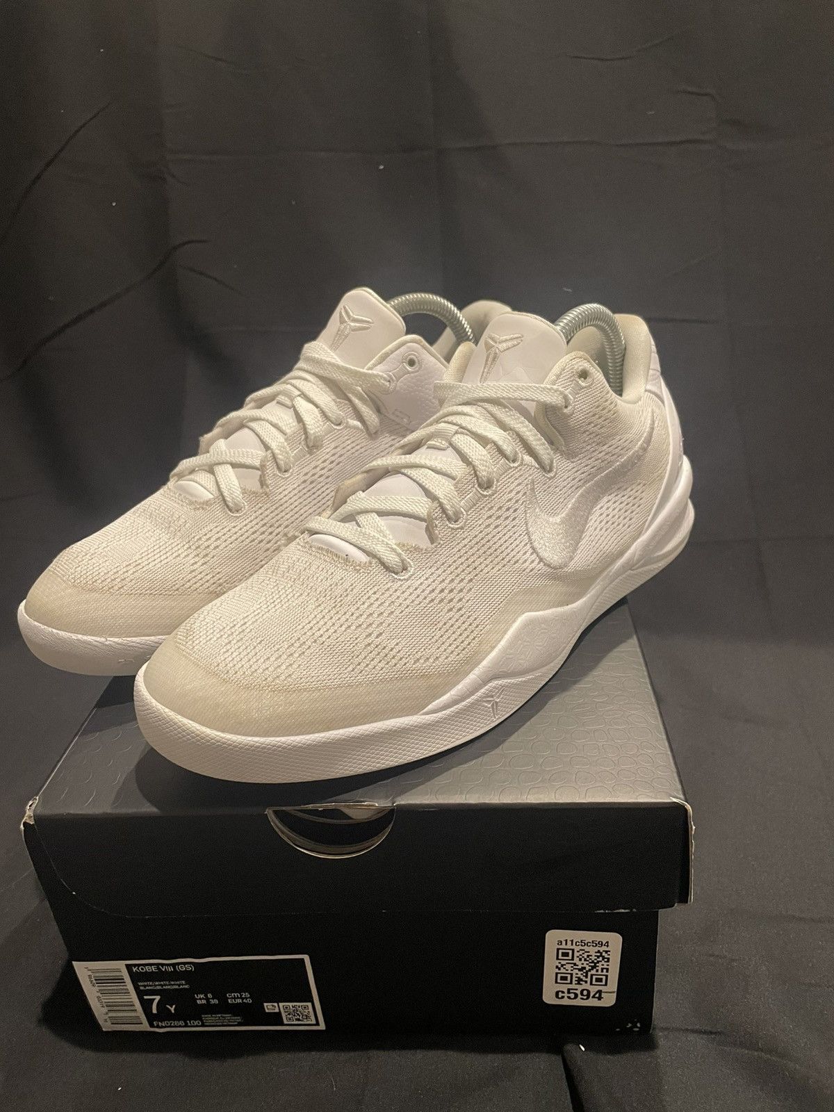 Nike Kobe 6 halo Size US 7 / EU 40 - 1 Thumbnail