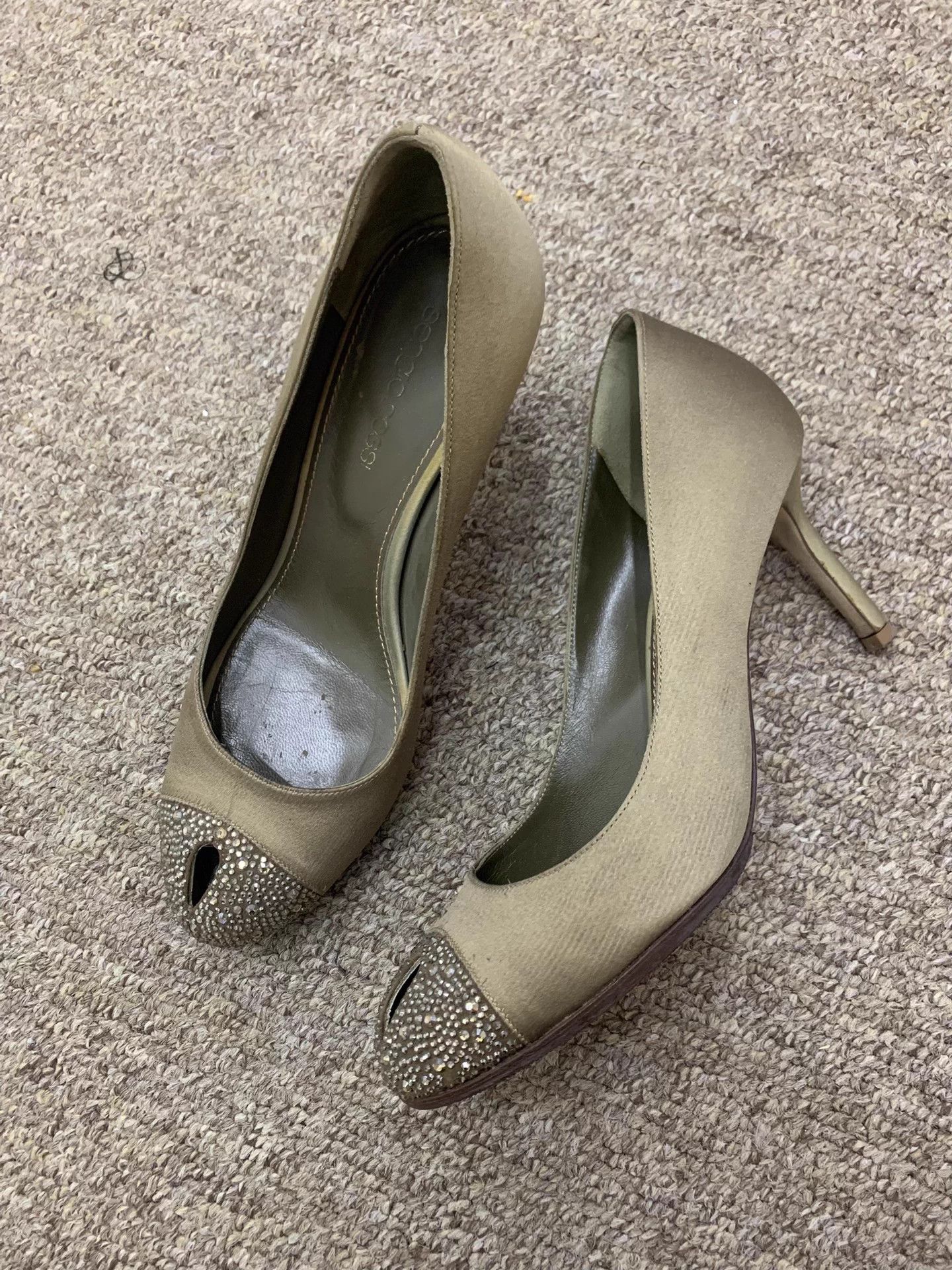 Sergio Rossi Sergio Rossi Green Peep Toe Crystal Heels 36.5 Size US 5.5 / IT 35.5 - 2 Thumbnail