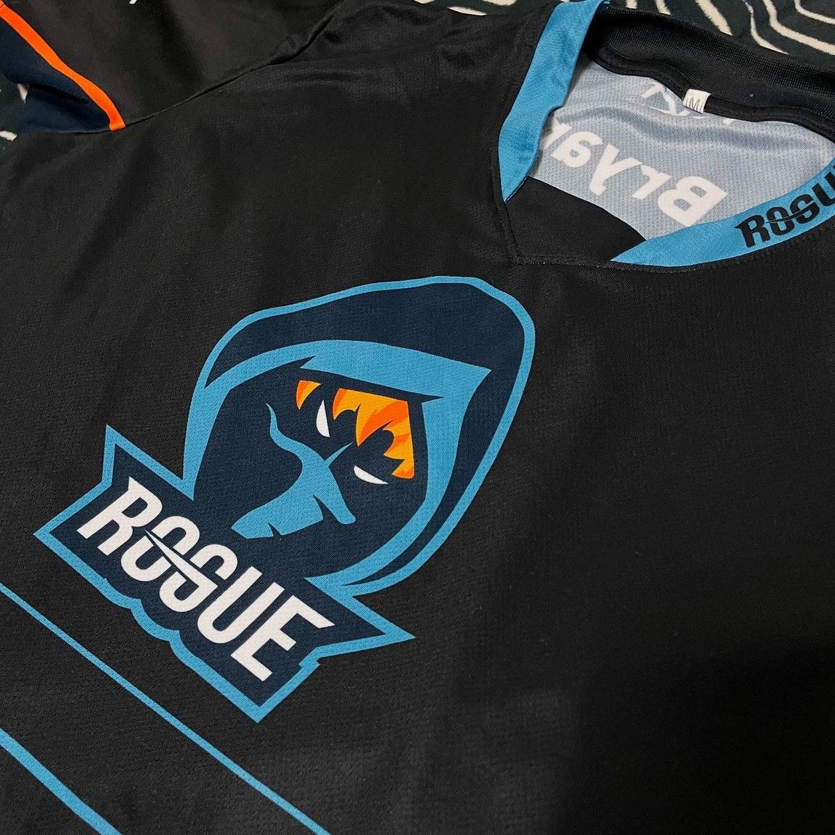 Rogue T-shirt jersey Rogue game team Bryan gaming League of Legend Size US M / EU 48-50 / 2 - 4 Thumbnail