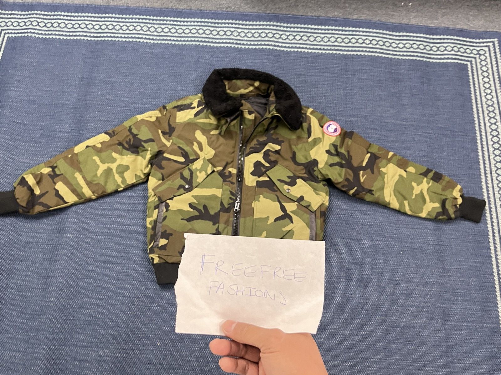 Canada Goose Canada Goose Bromely Bomber Jacket Size Large Size US L / EU 52-54 / 3 - 2 Thumbnail