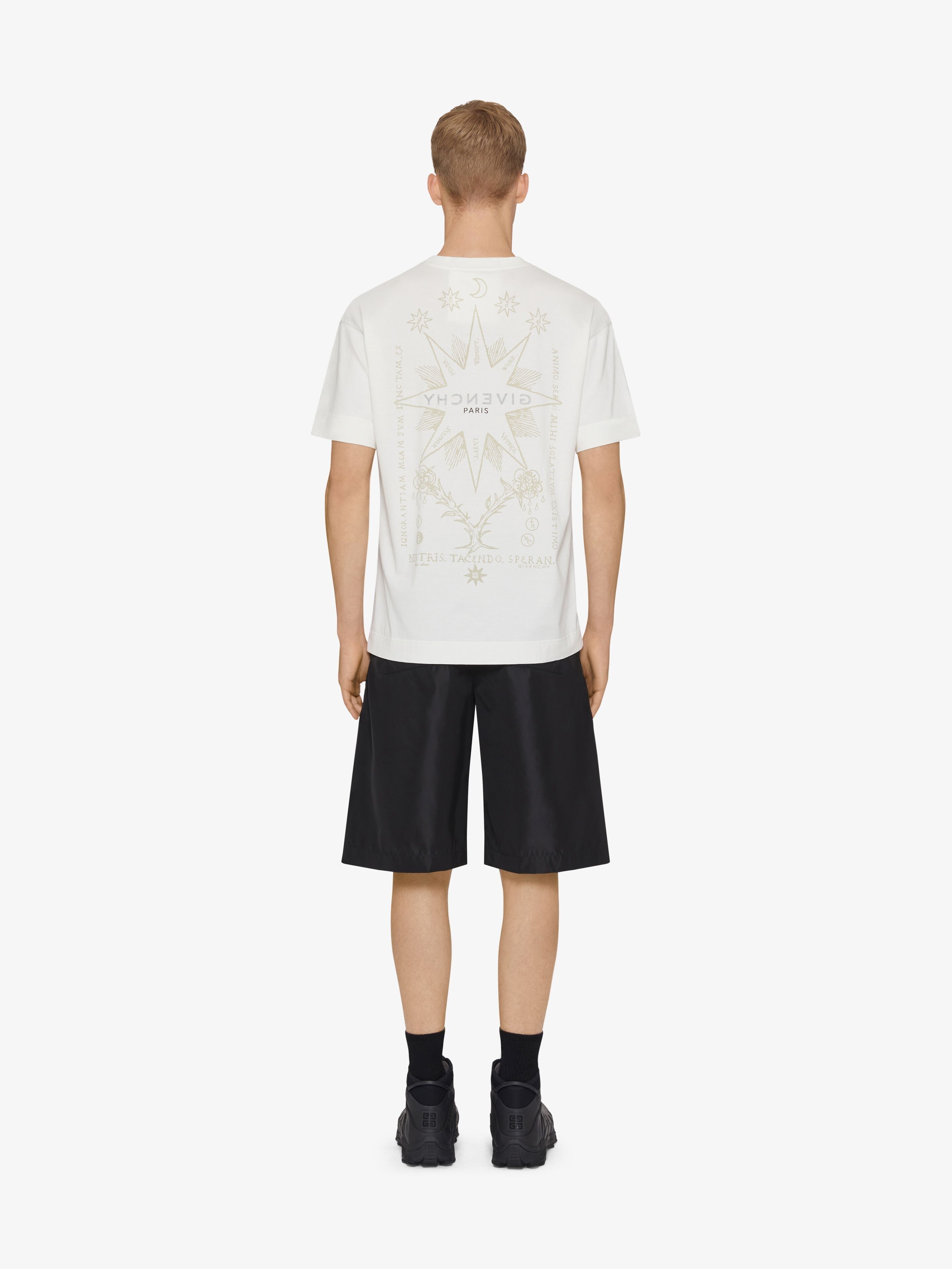 Givenchy o1w1db10426 Standard Short Sleeve T-Shirt in White Size US XXL / EU 58 / 5 - 4 Thumbnail
