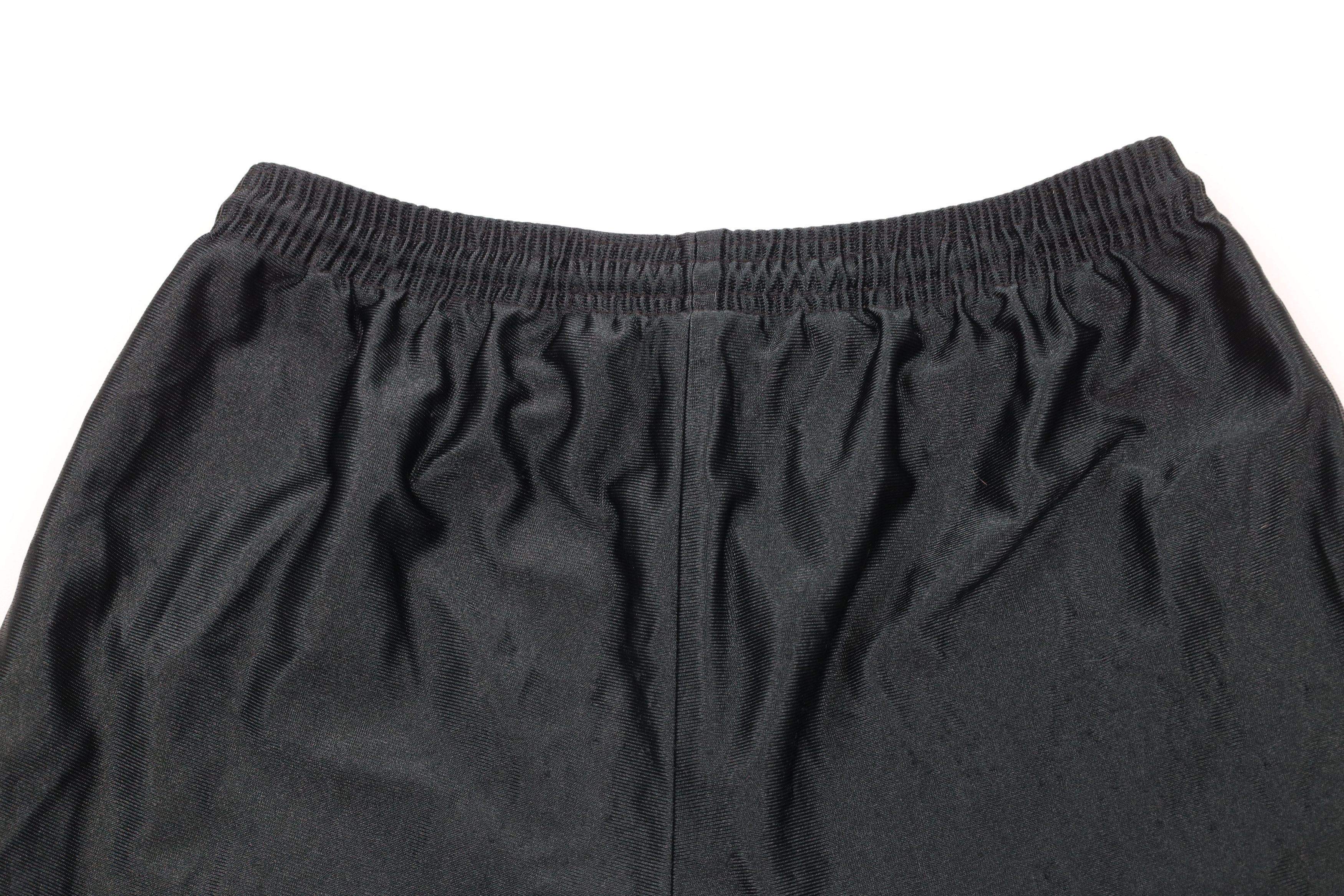 Vintage Vintage 90s Streetwear Silky Nylon Above Knee Shorts Black Size US 32 / EU 48 - 8 Thumbnail