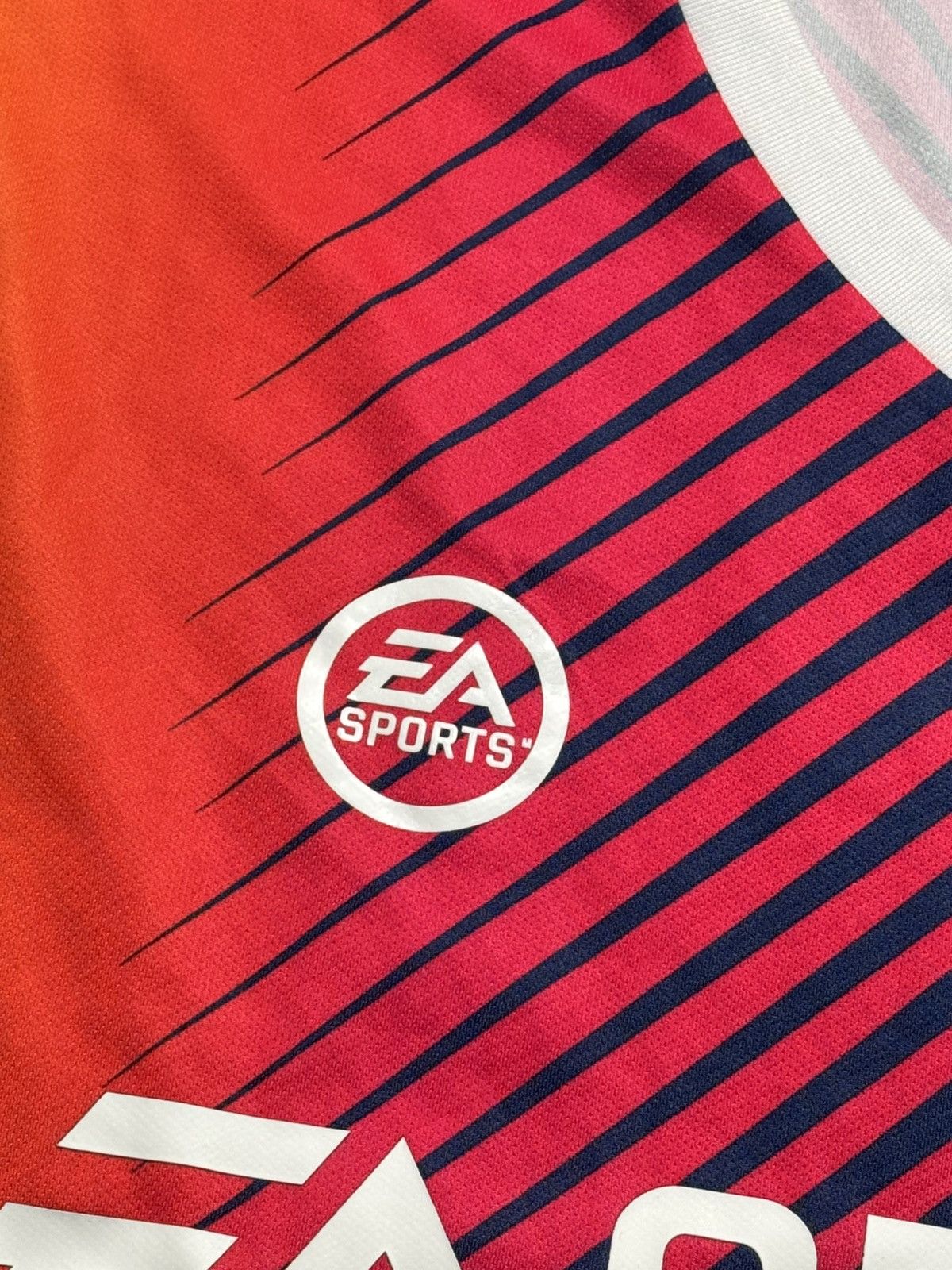 Grailed EA Sports FIFA FUT 18 Soccer Jersey Men's Size XL Gradient Size US XXL / EU 58 / 5 - 7 Thumbnail