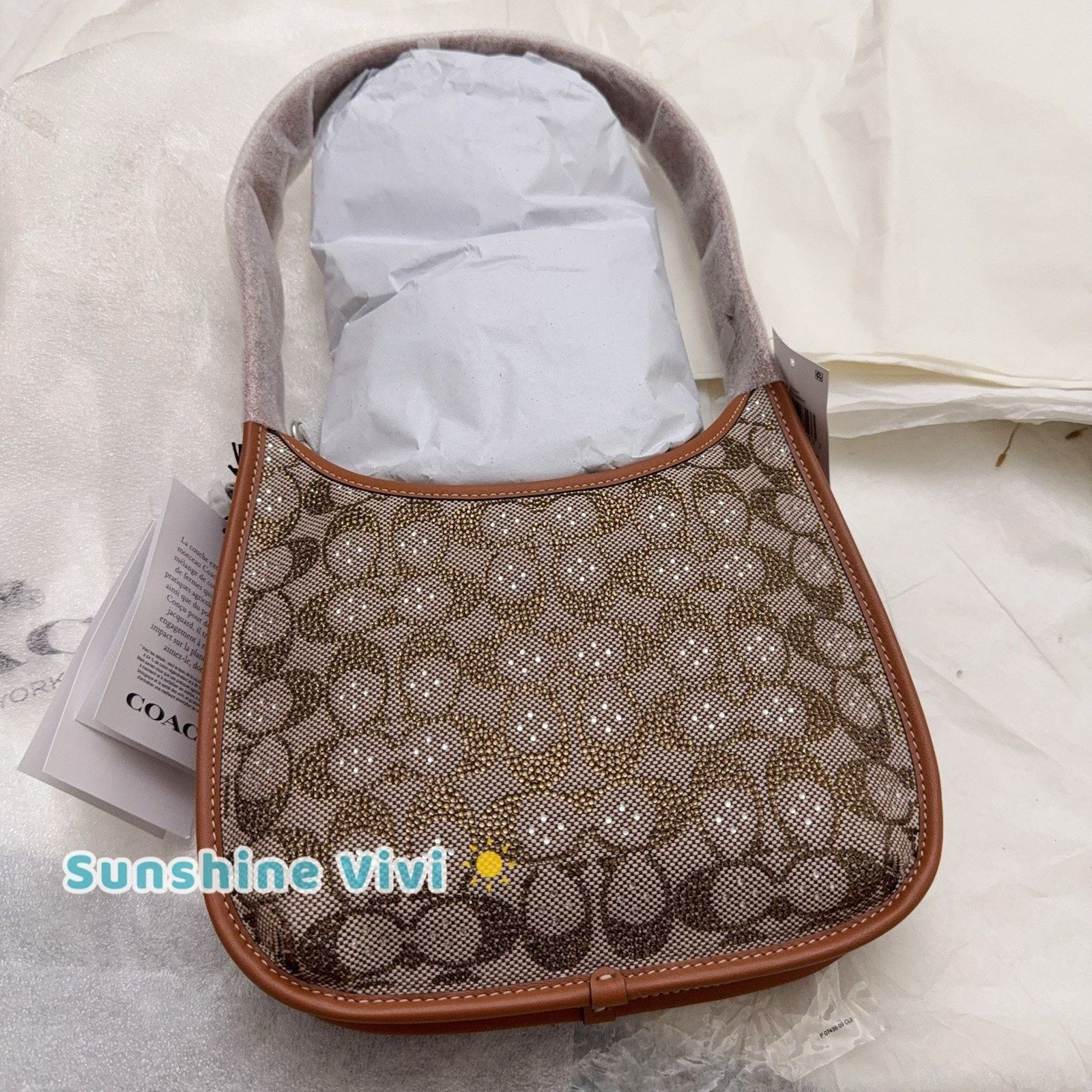 Coach NWT Coach Crystal Curve Zip Bag CCC50 Amber Leather Size ONE SIZE - 1 Thumbnail