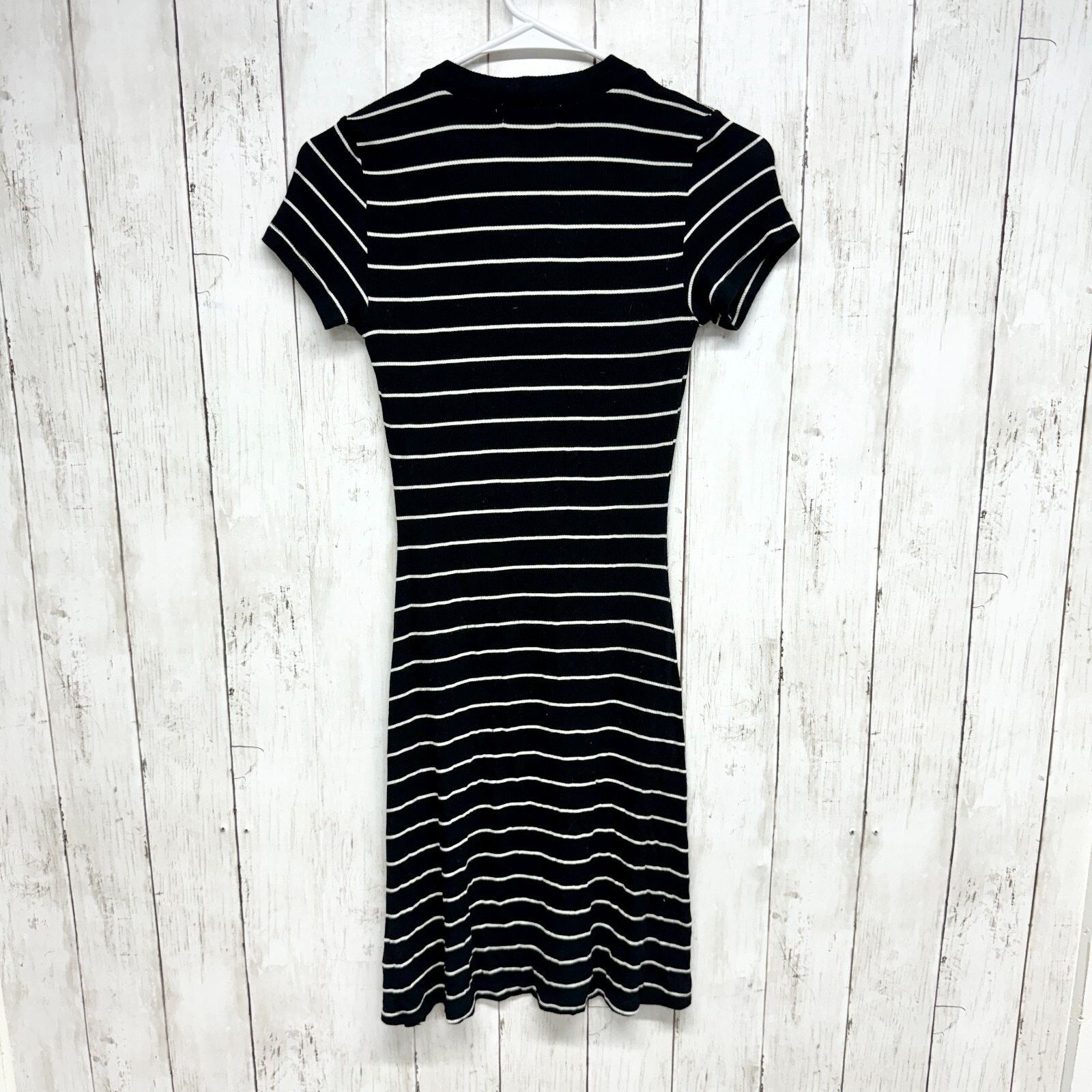 American Eagle Outfitters American Eagle Outfitters Soft & Sexy Dress XS Short Sleeve Size XS / US 0-2 / IT 36-38 - 6 Thumbnail