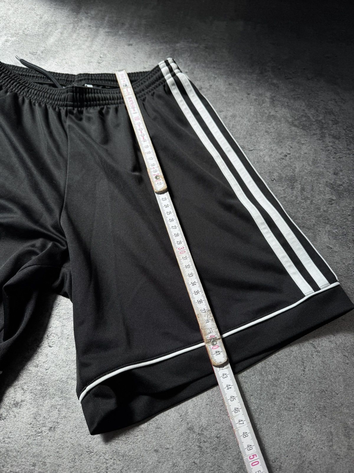 Adidas Vintage Y2K Adidas Pinterest Shorts Streetwear 90s Size US 32 / EU 48 - 22 Thumbnail
