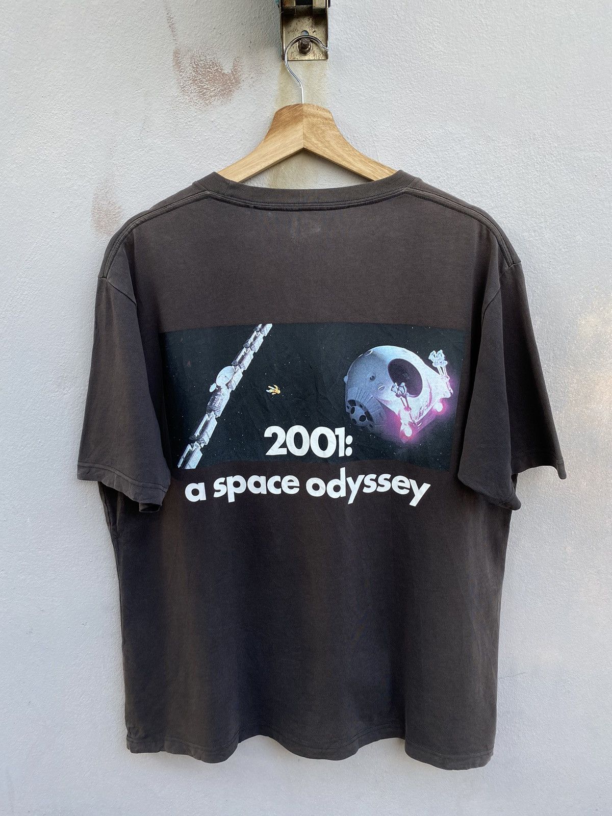 Japanese Brand Sunfaded Hal 9000 2001: a space odyssey Movie Tee Size US XL / EU 56 / 4 - 2 Thumbnail
