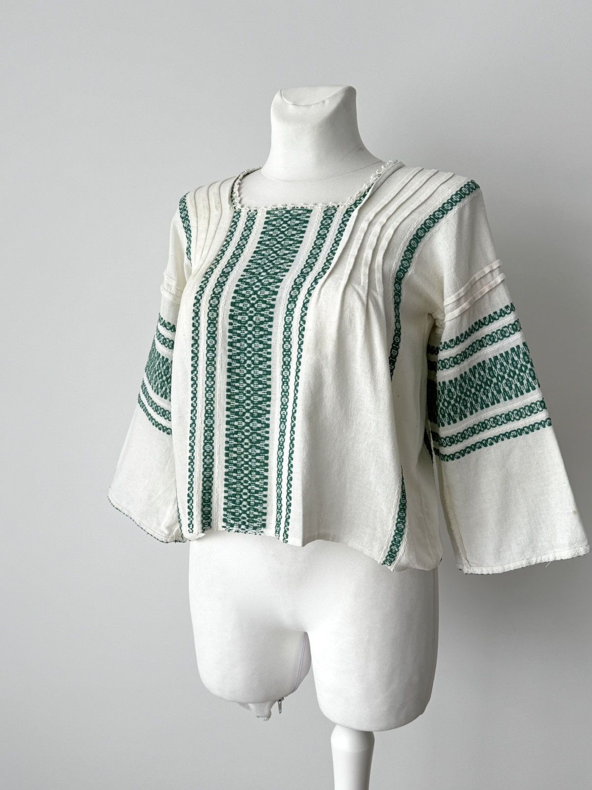 Japanese Brand × Vintage Antique Ukrainian Traditional Women’s ‘Vyschyvanka’ Shirt Size M / US 6-8 / IT 42-44 - 1 Thumbnail
