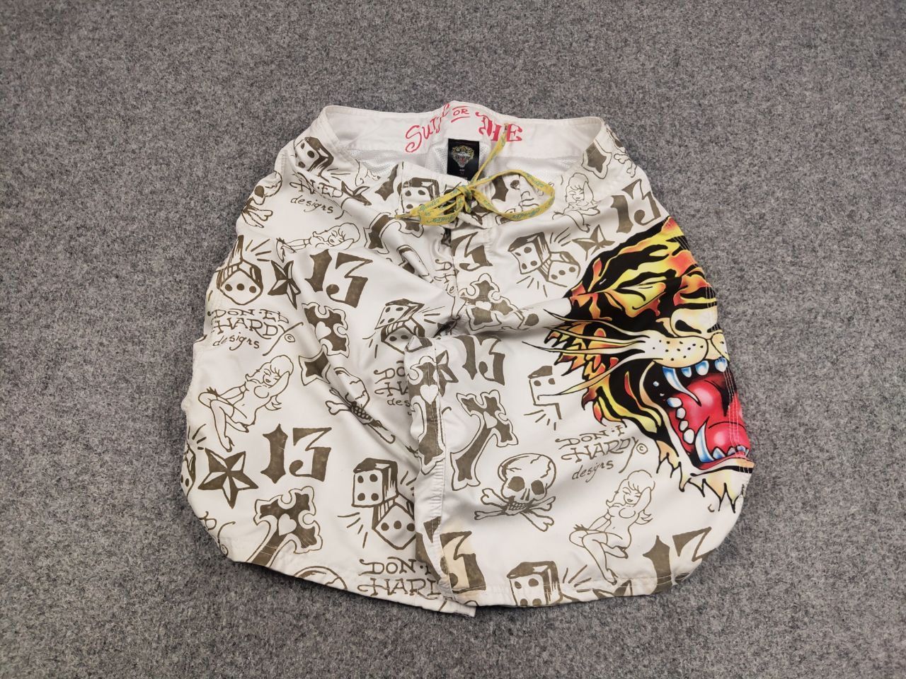 Ed Hardy Vintage Ed Hardy Los Angeles Tattoo Casual Shorts Y2K Style Size US 34 / EU 50 - 2 Thumbnail