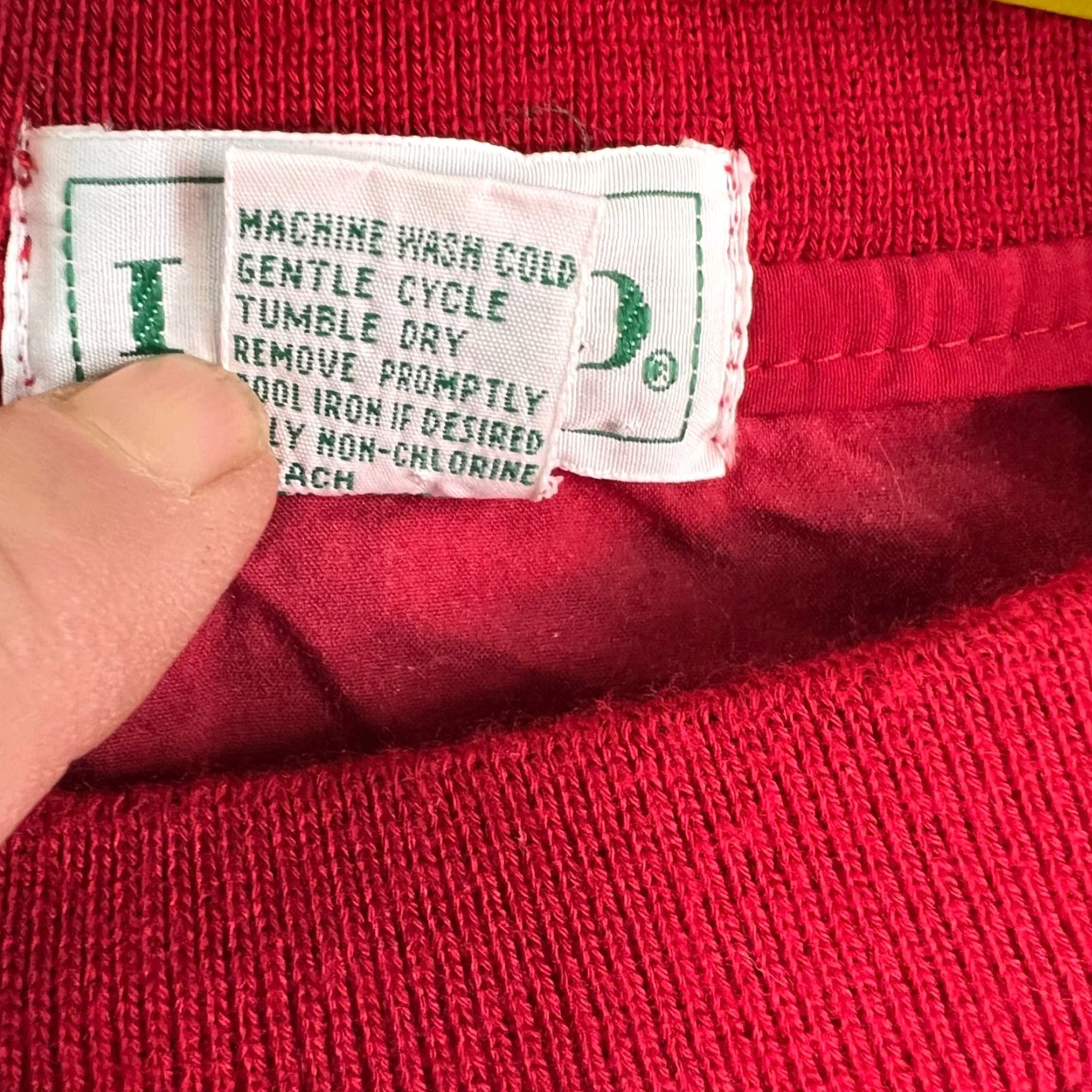 Izod VINTAGE IZOD Windbreaker Pullover Jacket Mens L Red White Blue Embroidered Pockets 80s Style Size US L / EU 52-54 / 3 - 5 Thumbnail