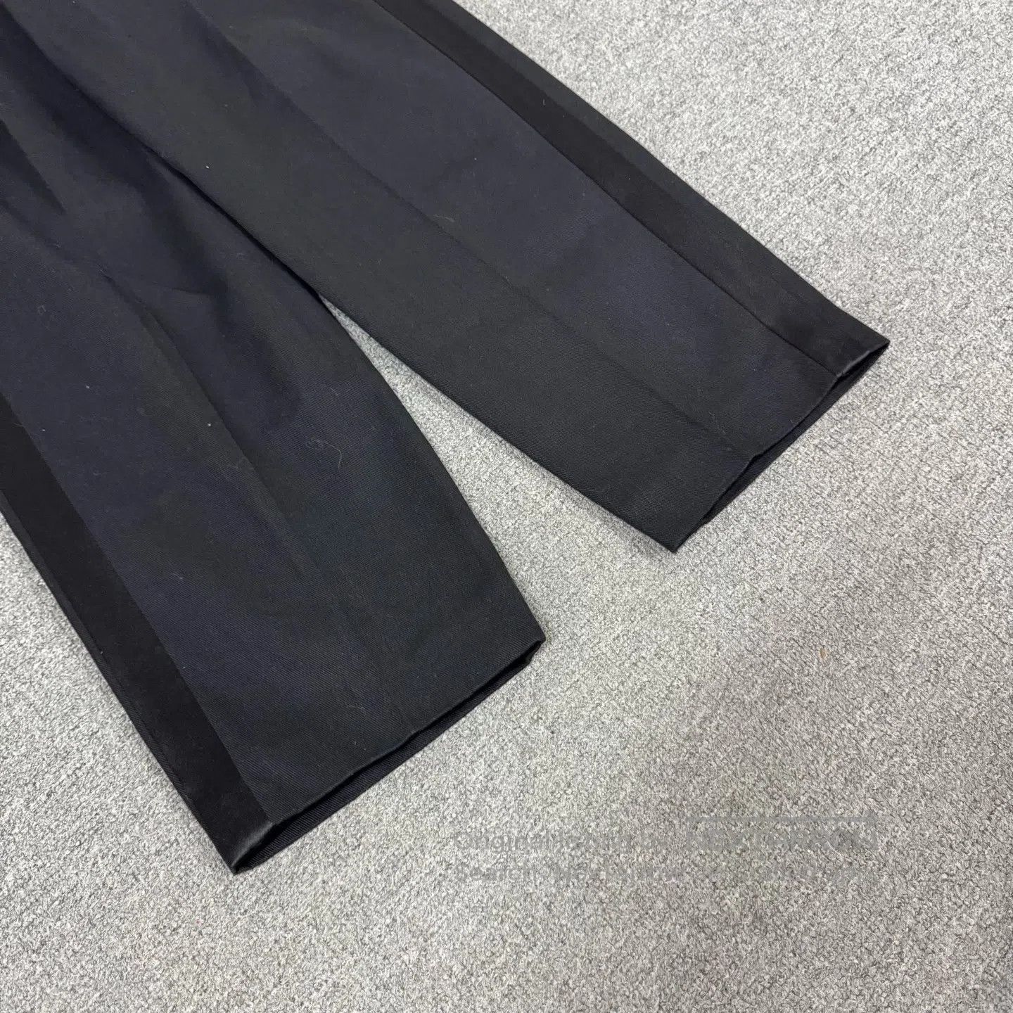 Chanel Chanel size 36 Black side striped casual pants| Size 28" / US 6 / IT 42 - 4 Thumbnail