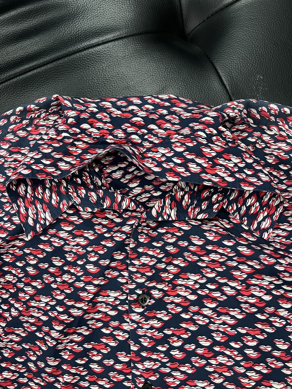 Prada Prada 2015 All-Over Lip Print Shirt Size US XS / EU 42 / 0 - 6 Thumbnail