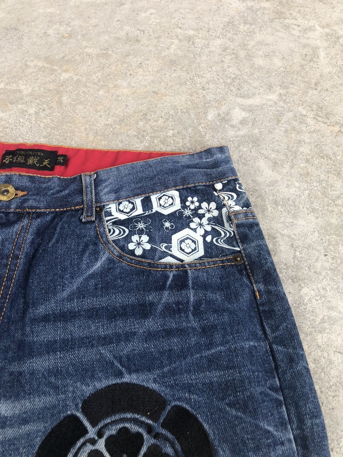 Japanese Brand Fugutaiten Embroidered Jeans Distressed Jeans Size US 33 - 16 Thumbnail