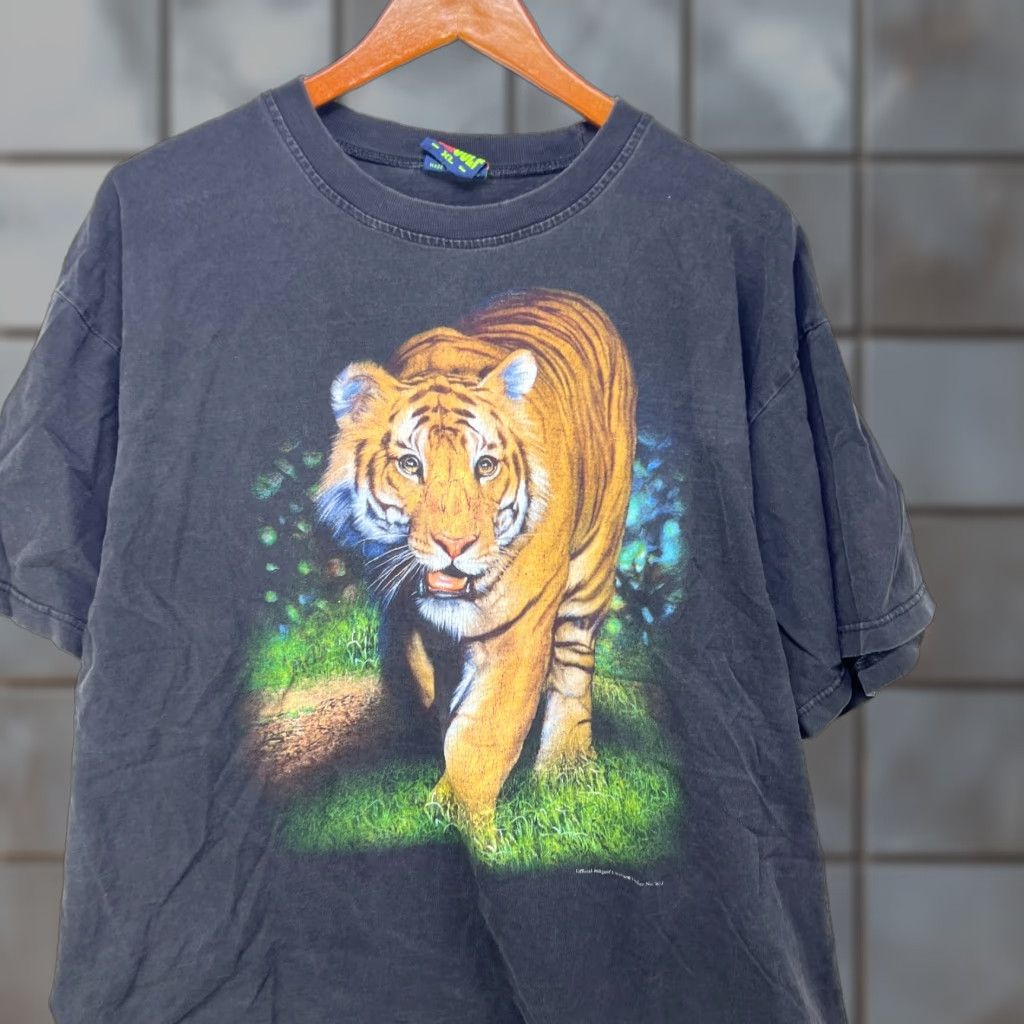 VINTAGE Tiger Nature Animal T Shirt XL Men Black 90s Biker Nature Graphic Print Shirt Mens
