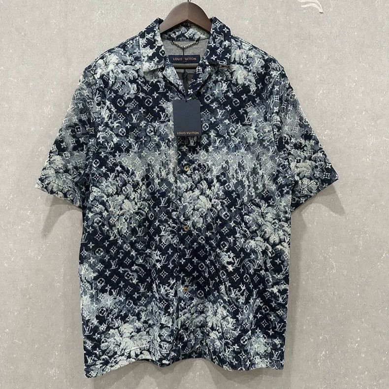 Louis Vuitton Louis Vuitton Tapestry denim short sleeve shirt Size US M / EU 48-50 / 2 - 1 Thumbnail