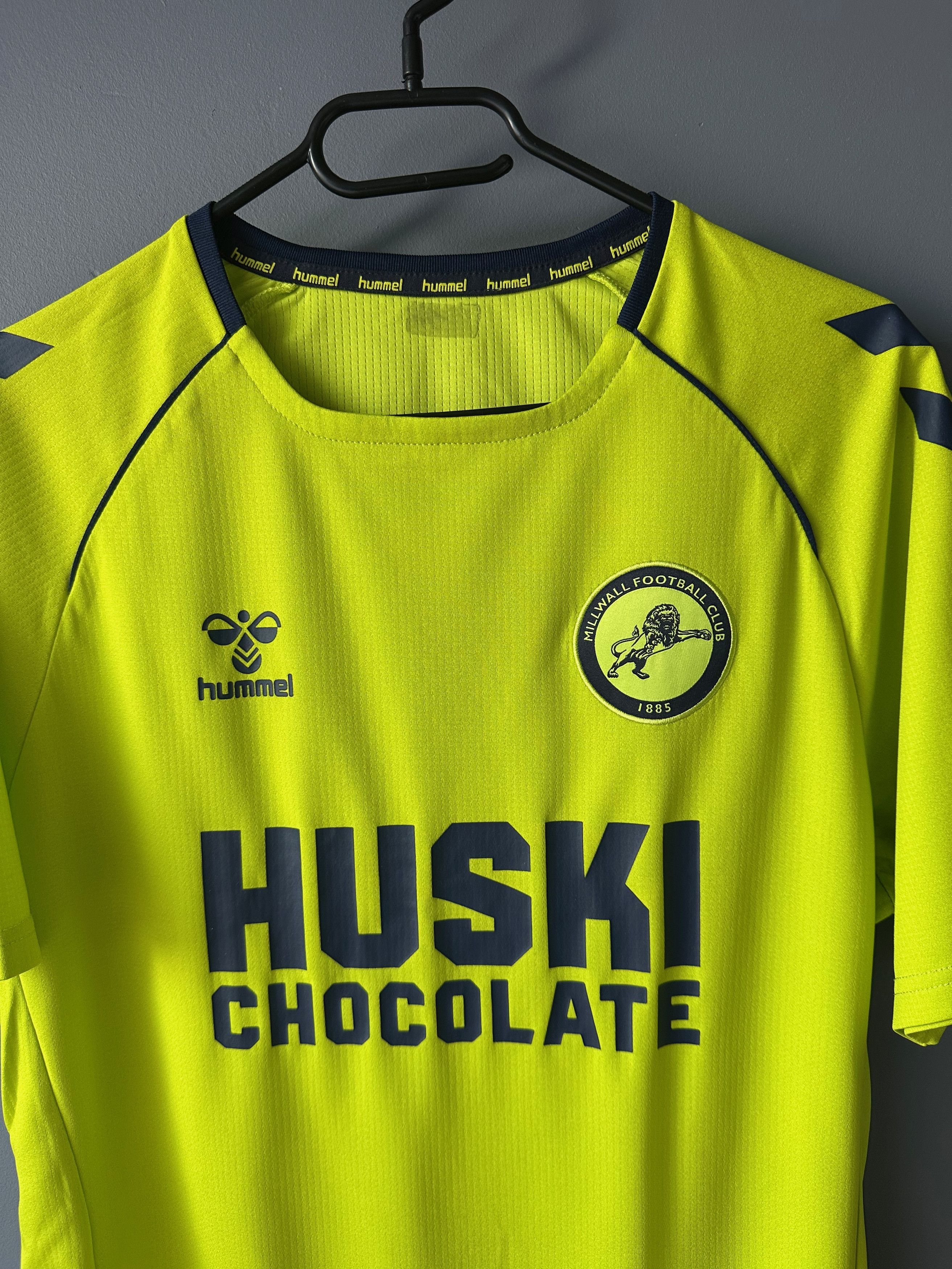 Hummel 2022 2023 Millwall Hummel Away Soccer Football Shirt jerse Size US M / EU 48-50 / 2 - 3 Thumbnail