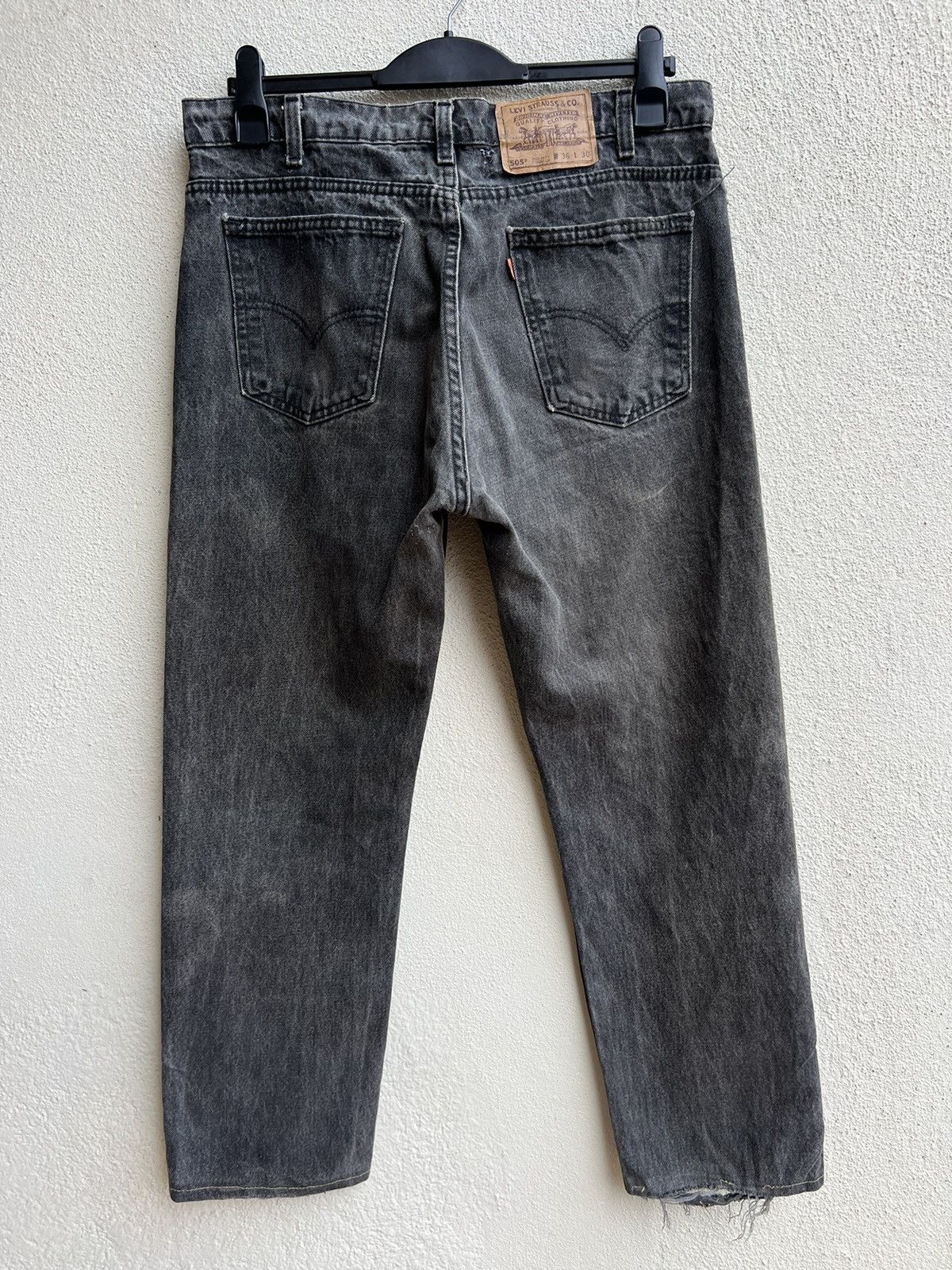Levi's 1996 Levi’s 505 Orange Tab Fade Black Distress Denim Jeans Size US 35 - 14 Thumbnail