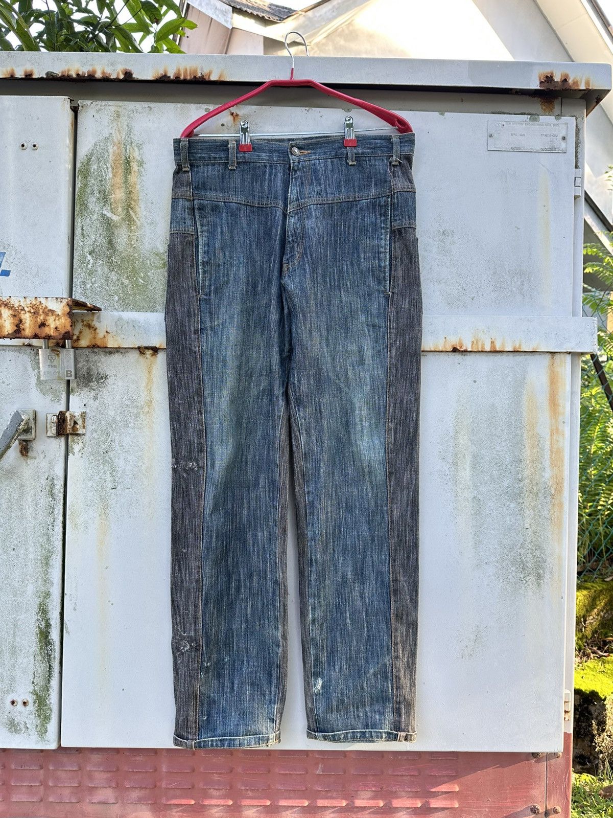 Vintage 👹Vintage Monitographic Design 2 Tone Straight Cut Jeans Size US 31 - 3 Thumbnail