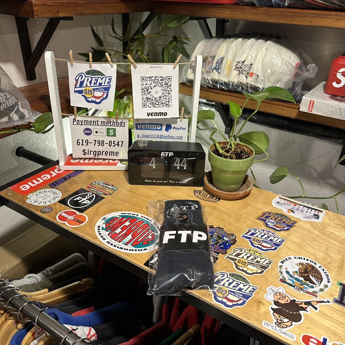 Fuck The Population Ftp bear socks (black) Size ONE SIZE - 1 Thumbnail