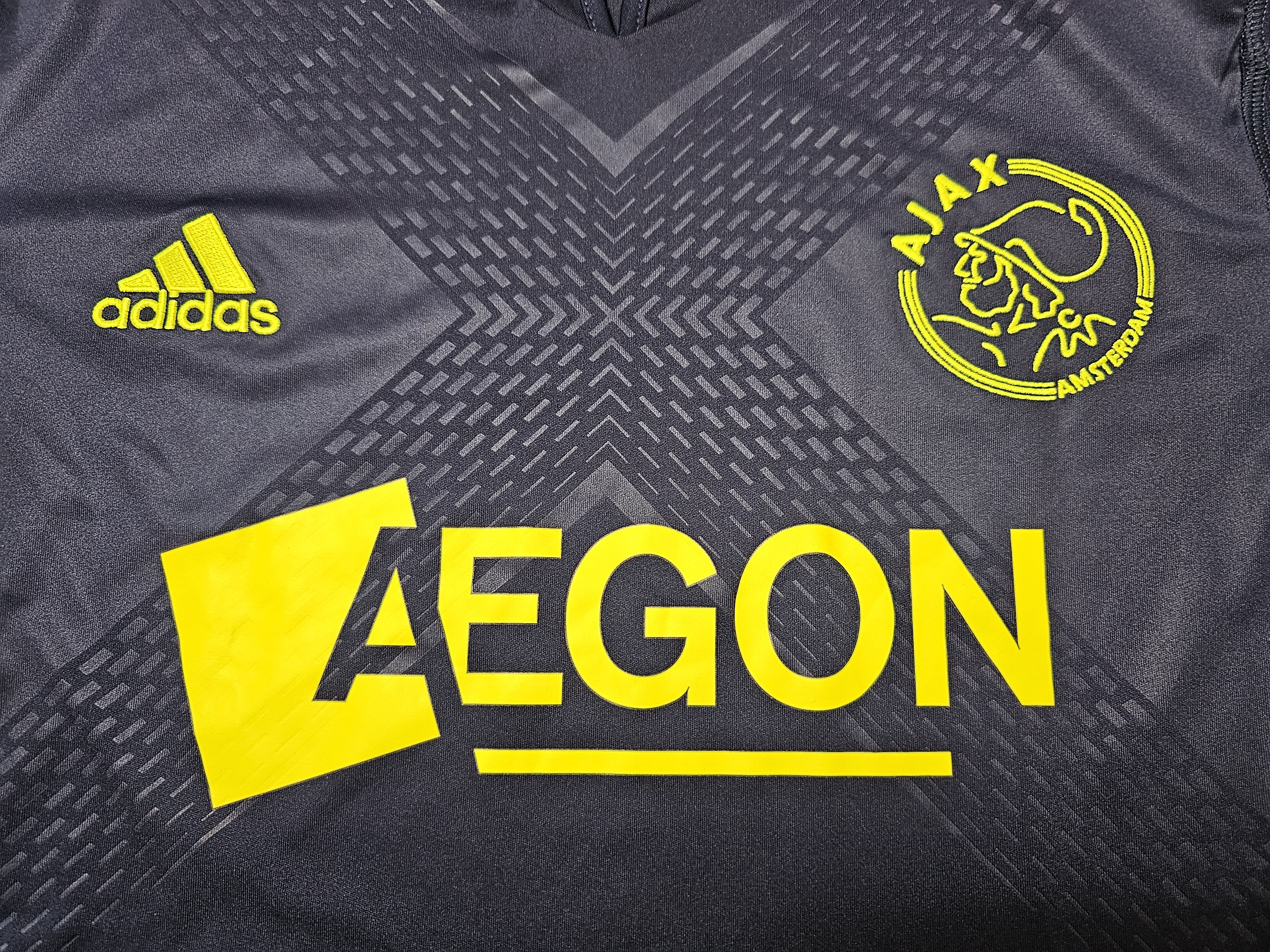 Adidas AJAX AMSTERDAM 2010 2011 AWAY FOOTBALL SHIRT SOCCER JERSEY Size US S / EU 44-46 / 1 - 3 Thumbnail