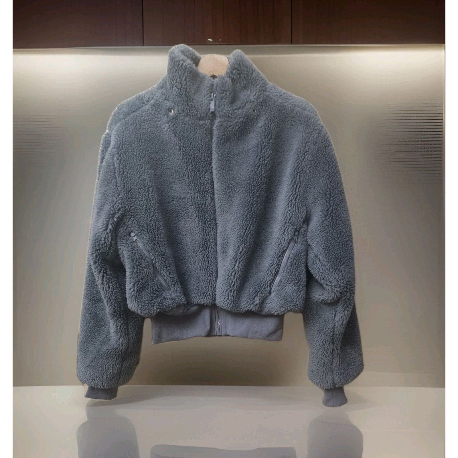 Alo Alo Yoga Foxy Sherpa Jacket XS Steel Blue Faux Fur Full Zip Size XS / US 0-2 / IT 36-38 - 6 Thumbnail