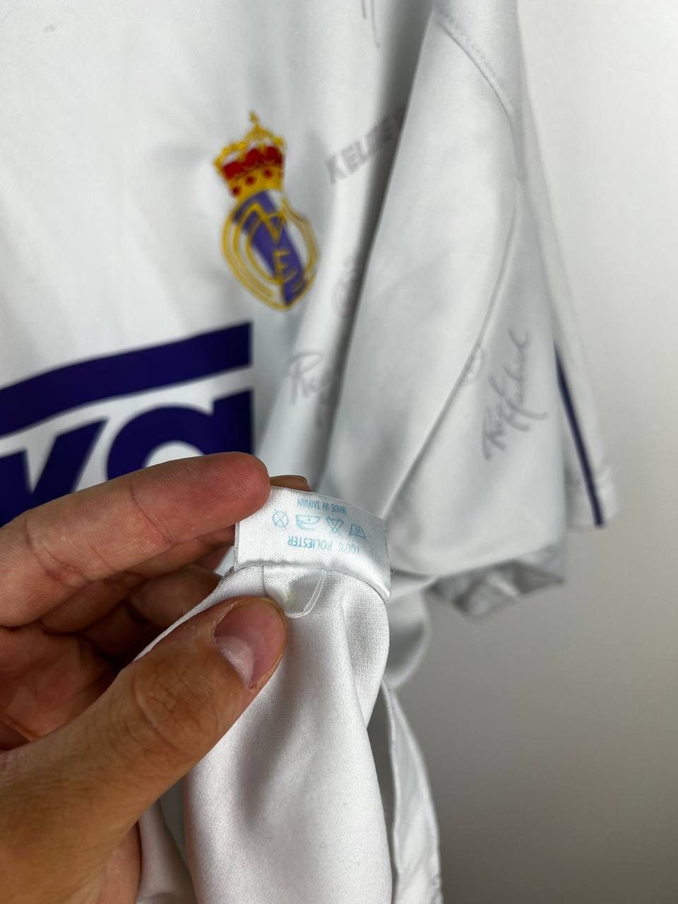 Vintage Real Madrid Kelme 1996-1997 Home jersey t-shirts size XL Size US XL / EU 56 / 4 - 10 Thumbnail
