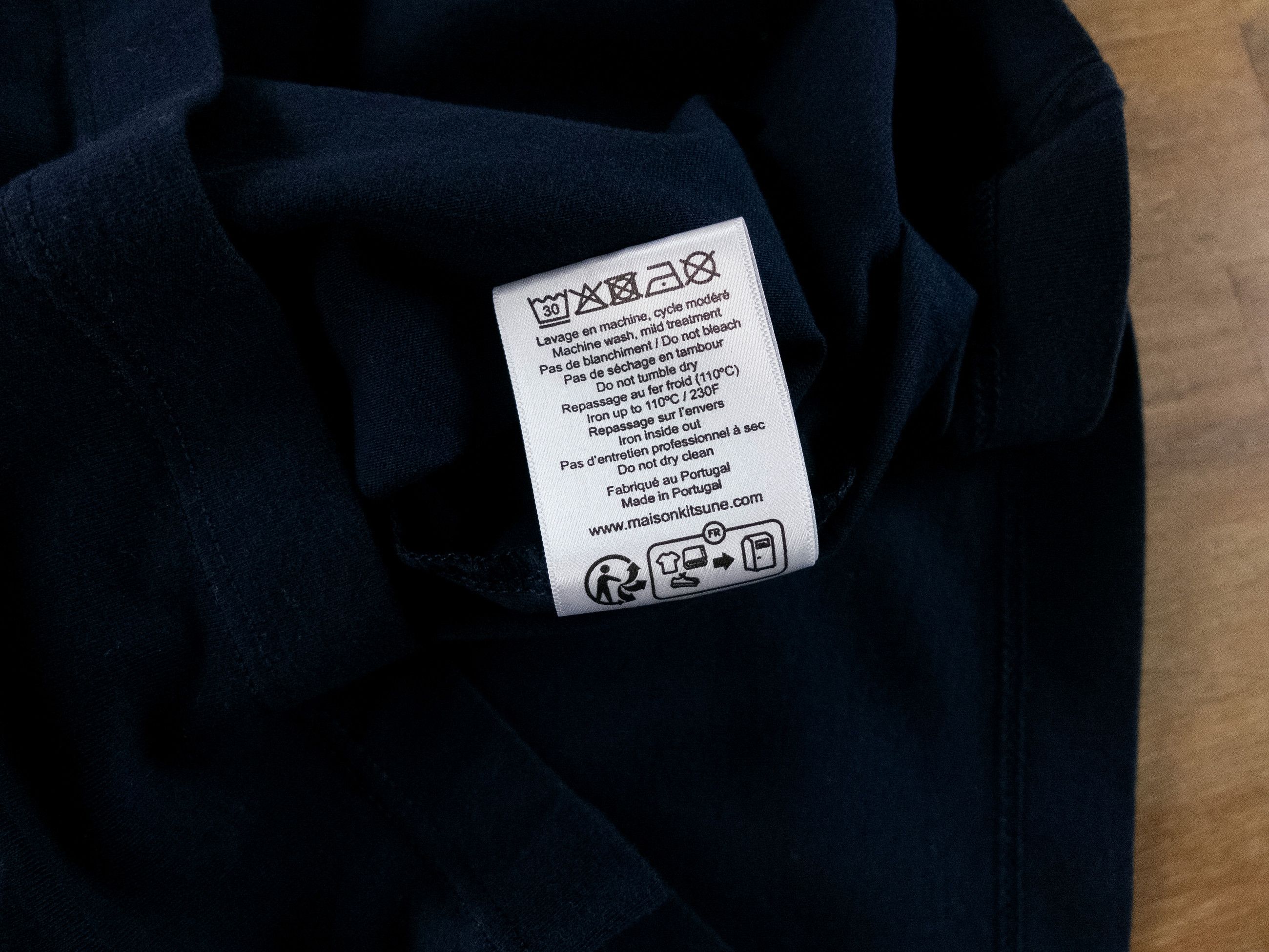 Maison Kitsune MAISON KITSUNE navy blue champion fox t-shirt Medium q Size US M / EU 48-50 / 2 - 8 Thumbnail