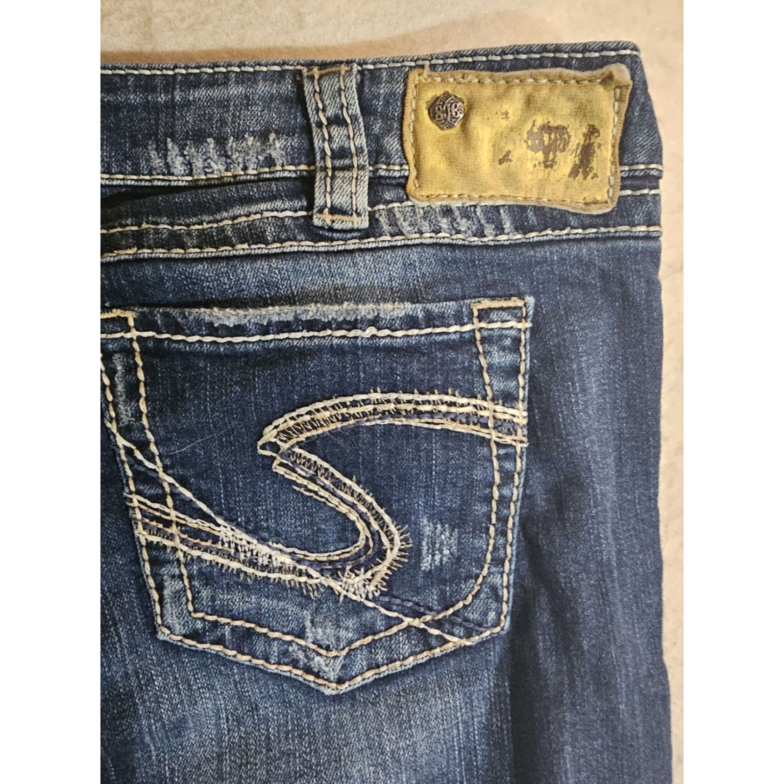 Silver Jeans Co. Silver Jeans Twisted Bootcut Mid Rise Blue Denim Stretch Women's Size 31x33 Medium Wash Jeans Size 24" / US 00 / IT 34 - 6 Thumbnail