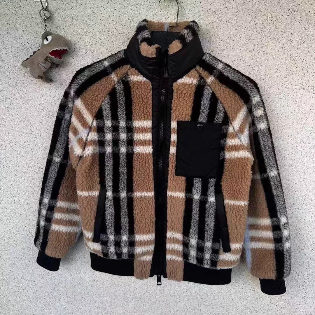 Burberry Burberry color blocked teddy jacket US6 Size M / US 6-8 / IT 42-44 - 1 Thumbnail