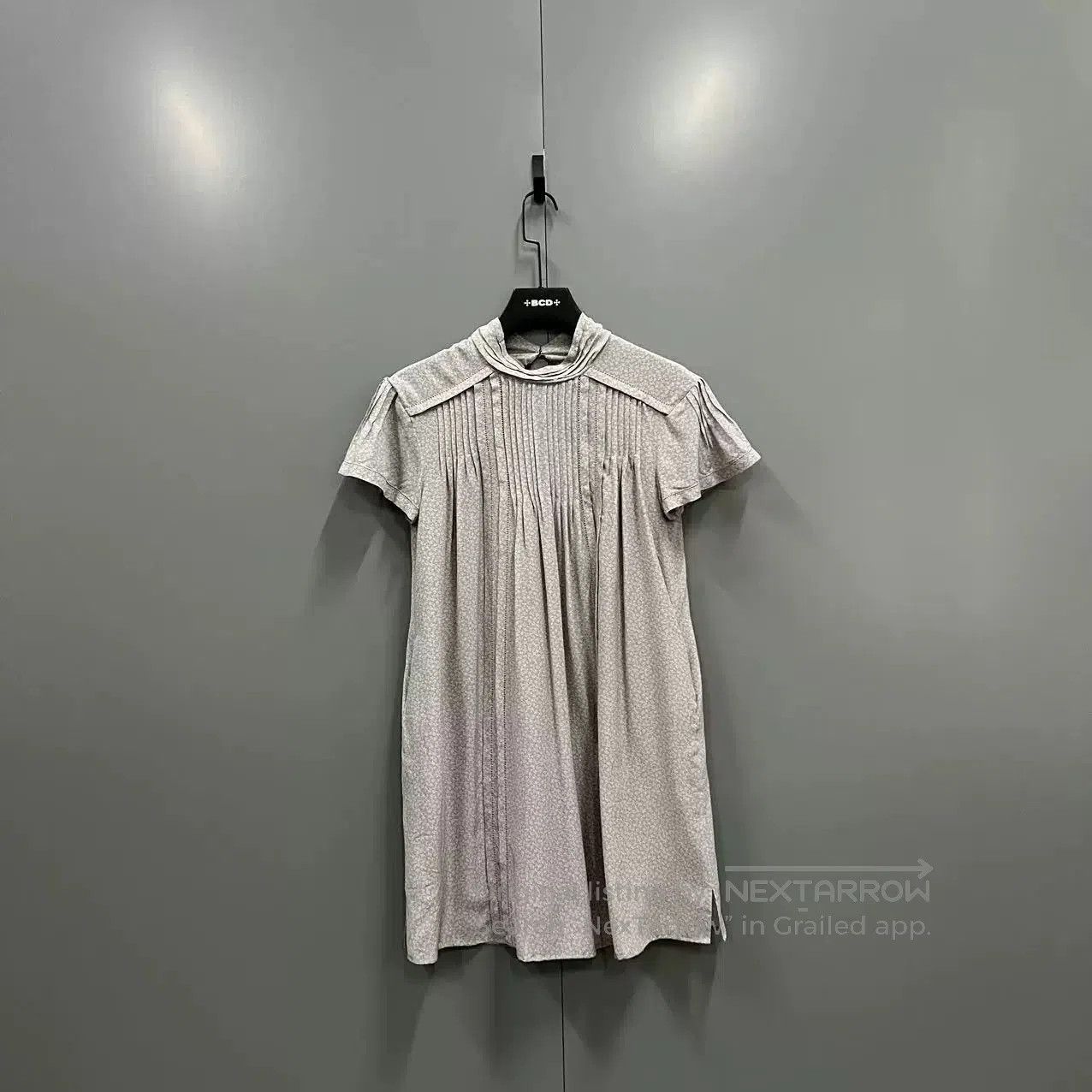 Burberry Burberry Floral Pleated Dress. Size XS / US 0-2 / IT 36-38 - 1 Thumbnail