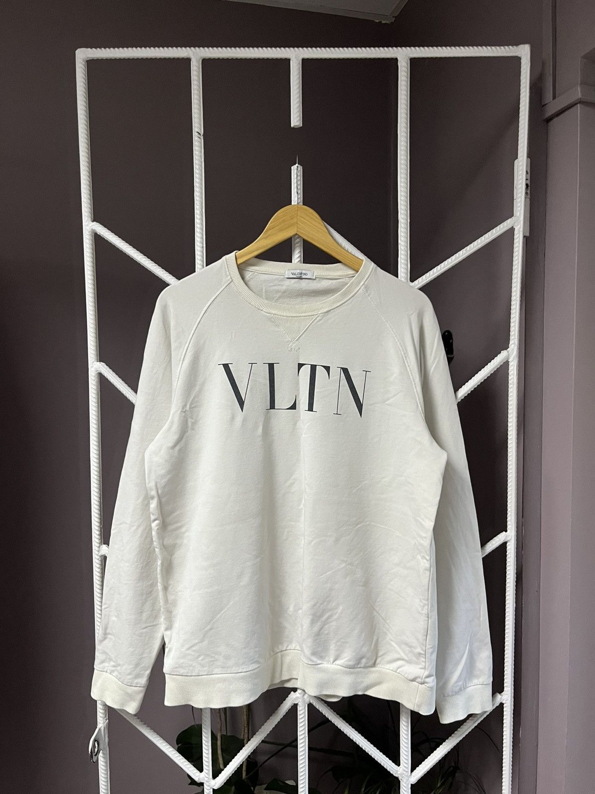 Valentino Valentino VLTN White Sweatshirt Size US XL / EU 56 / 4 - 2 Thumbnail