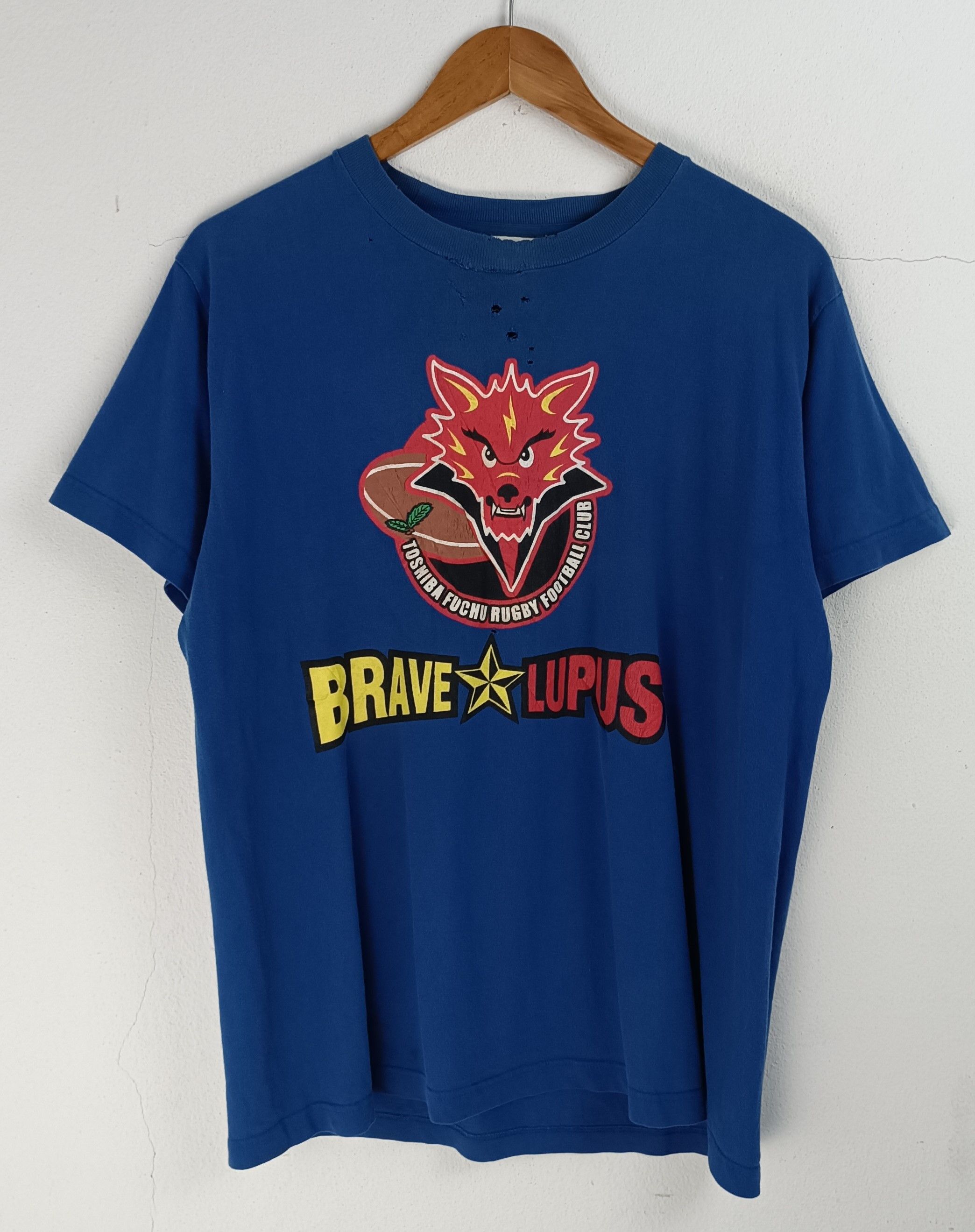Vintage THRASHED FADED VINTAGE Y2K BRAVE LUPUS TEE RUGBY JAPAN Size US M / EU 48-50 / 2 - 3 Thumbnail