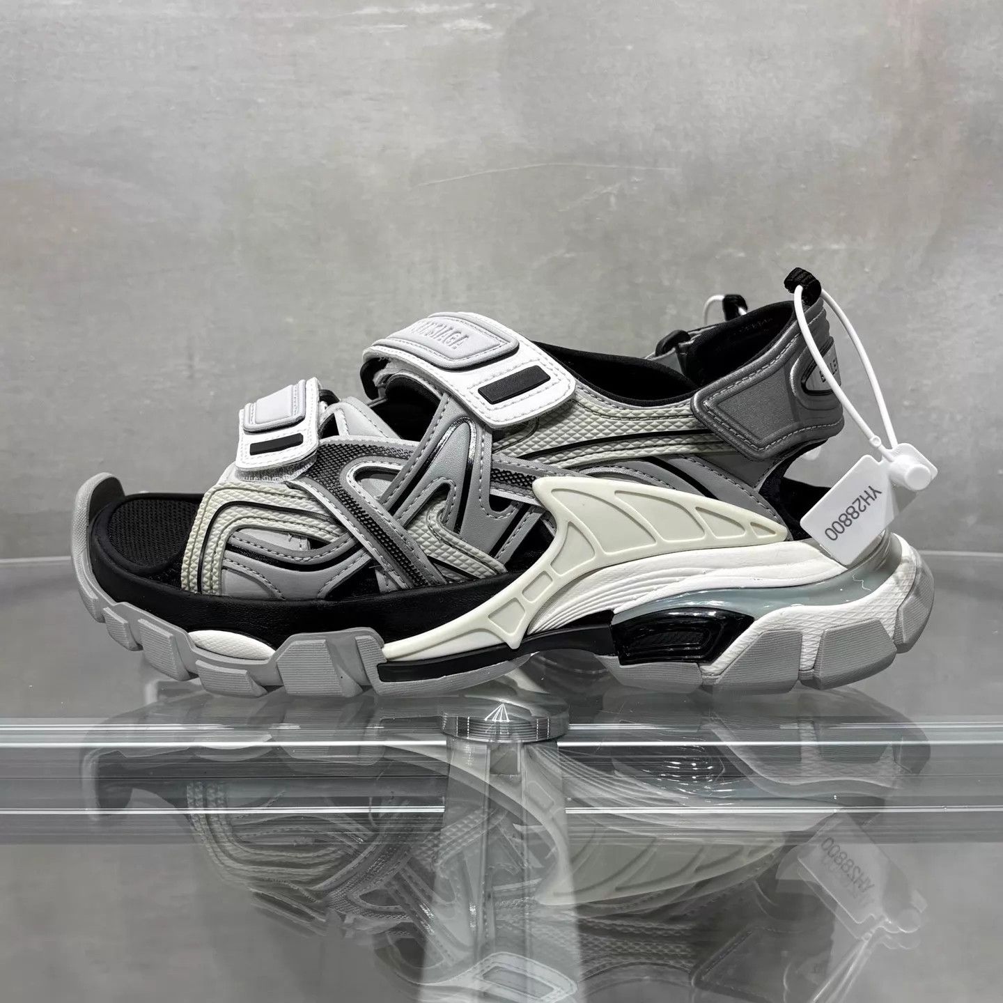 Balenciaga Balenciaga Track Sandal White Gray EU37 New in Box Size US 7 / IT 37 - 3 Thumbnail